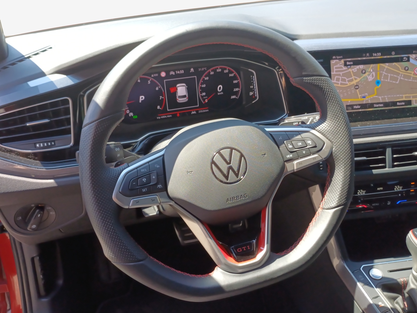 VW Polo 2.0 TSI GTI DSG-image-9