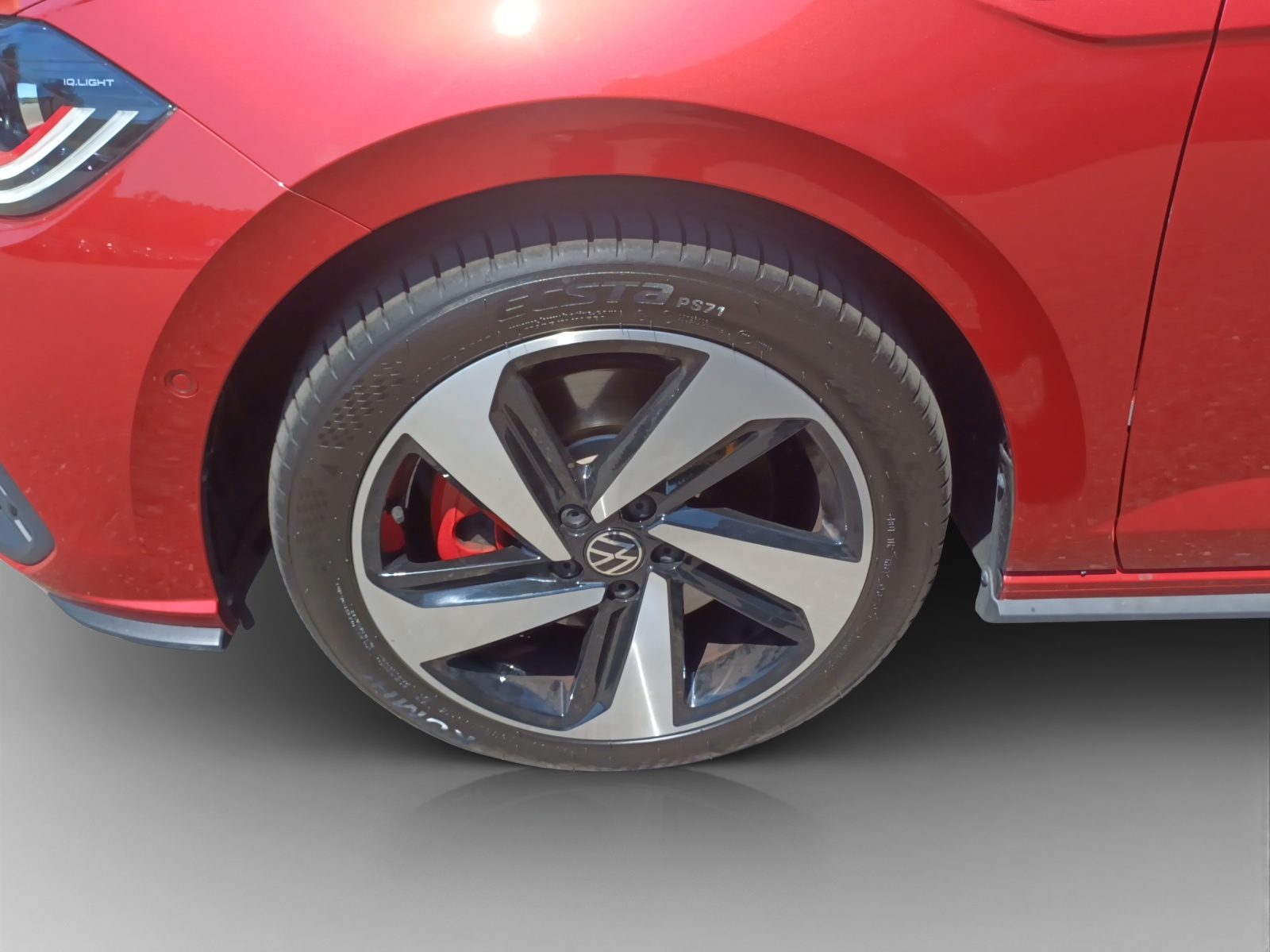 VW Polo 2.0 TSI GTI DSG-image-13
