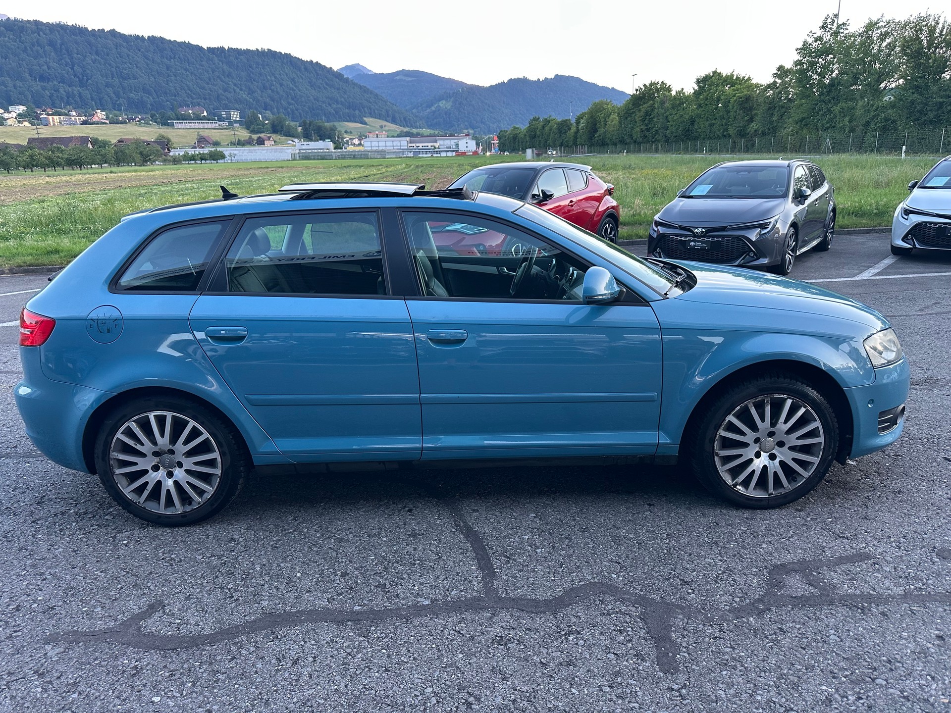 AUDI A3 Sportback 2.0 TFSI Ambiente quattro S-tronic-image-7