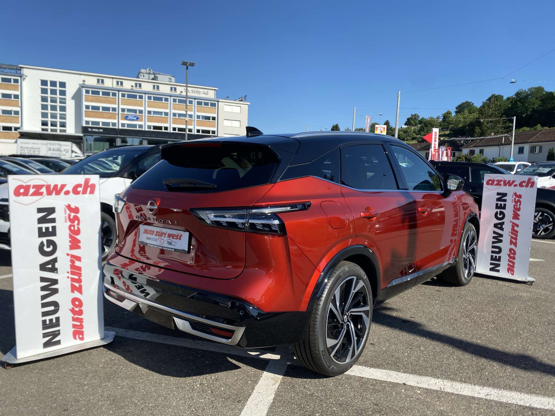 NISSAN Qashqai 1.3 DIG-T MHEV Tekna+ 4x4 Xtronic-Automat-image-2