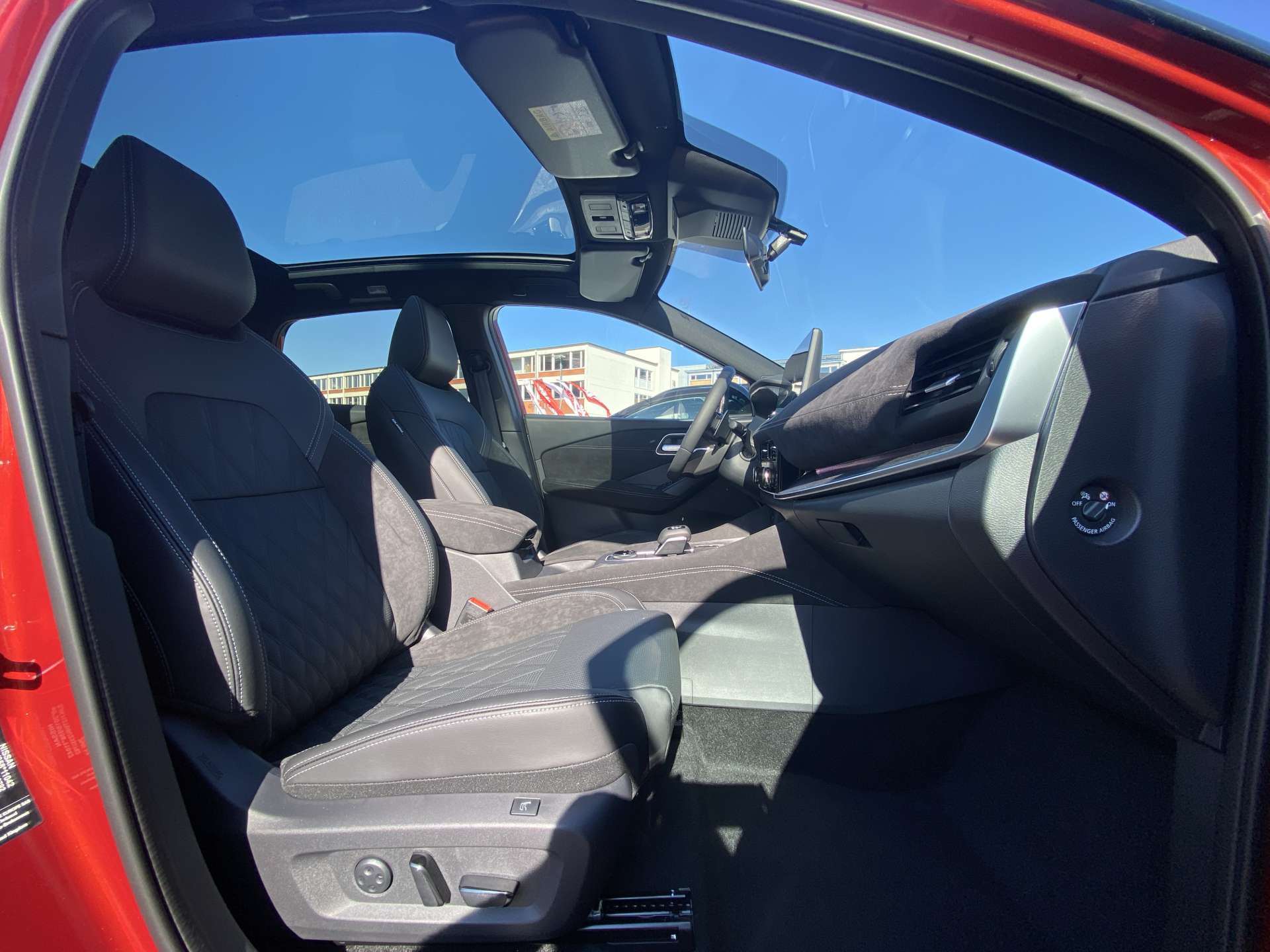 NISSAN Qashqai 1.3 DIG-T MHEV Tekna+ 4x4 Xtronic-Automat-image-12