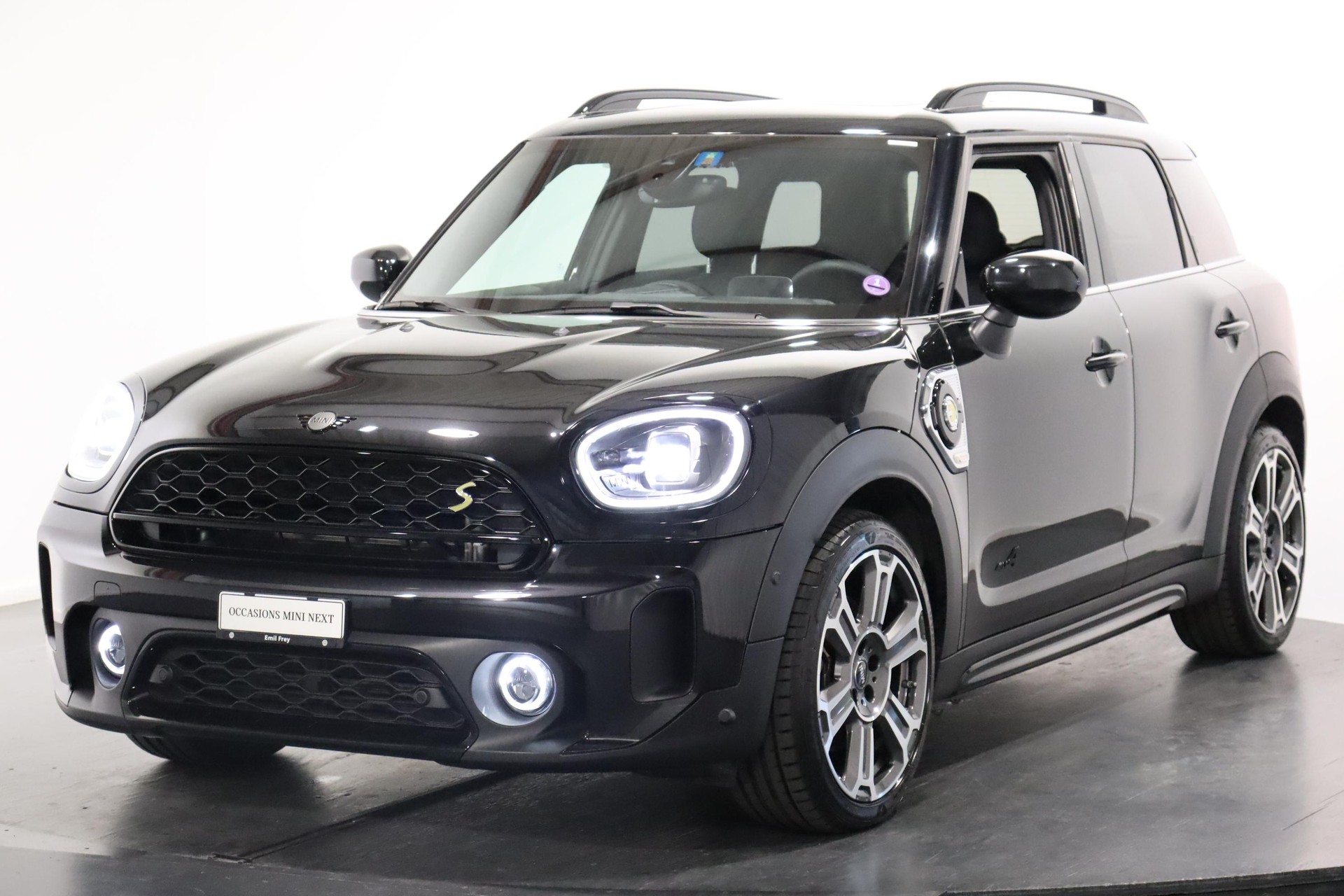 MINI Countryman F60 1.5i Cooper S E ALL4-image-0
