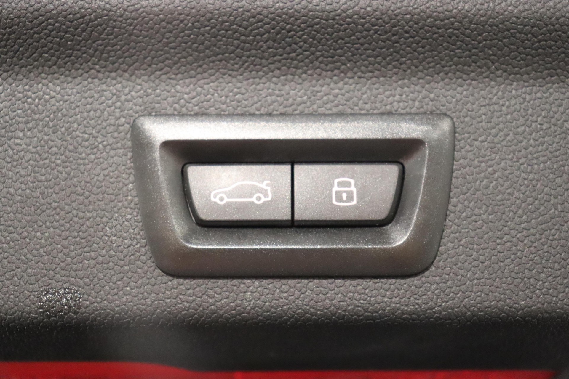 MINI Countryman F60 1.5i Cooper S E ALL4-image-6