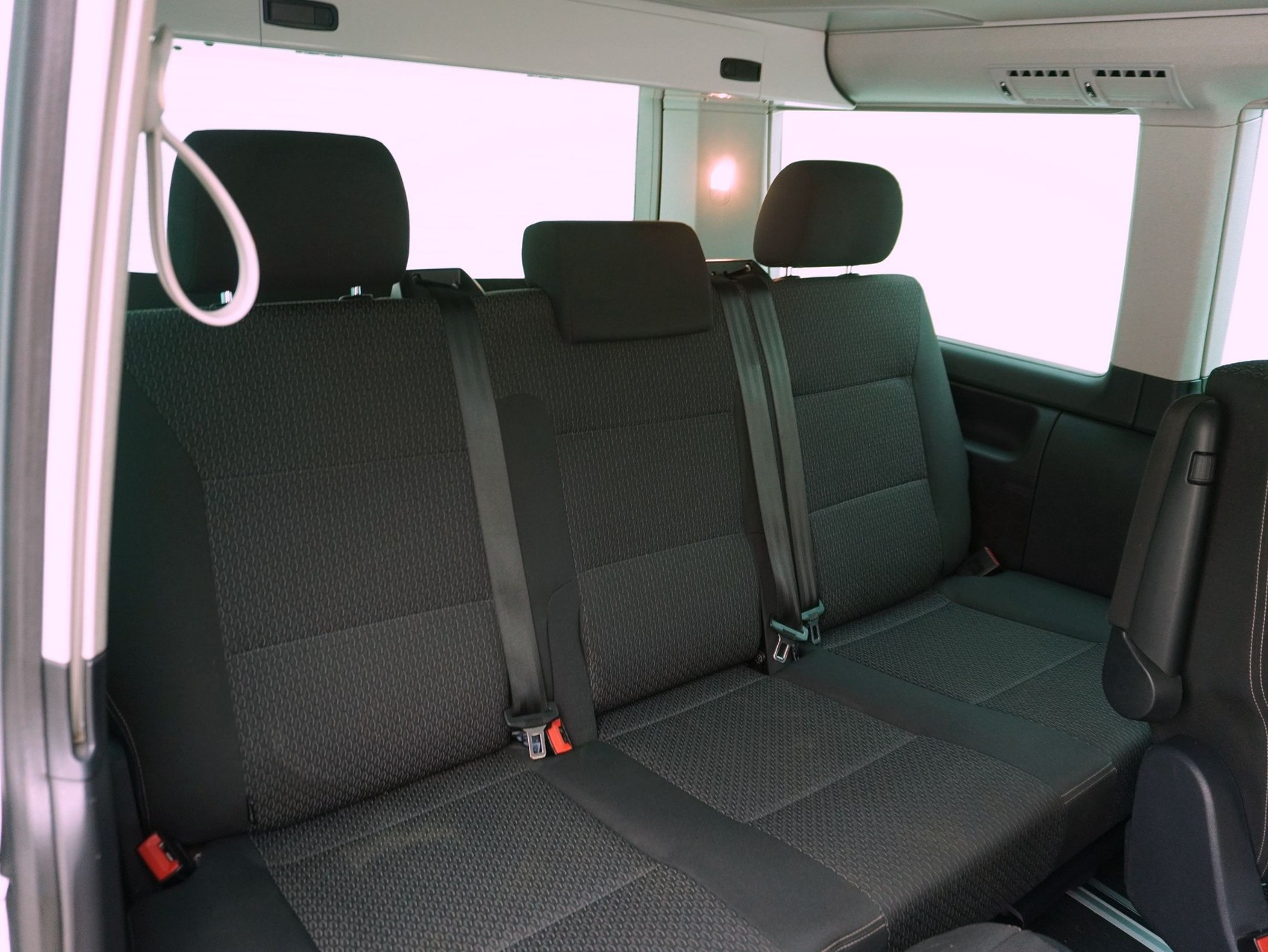 VW T6 California 3000 2.0 TDI DSG Beach 4Motion-image-13