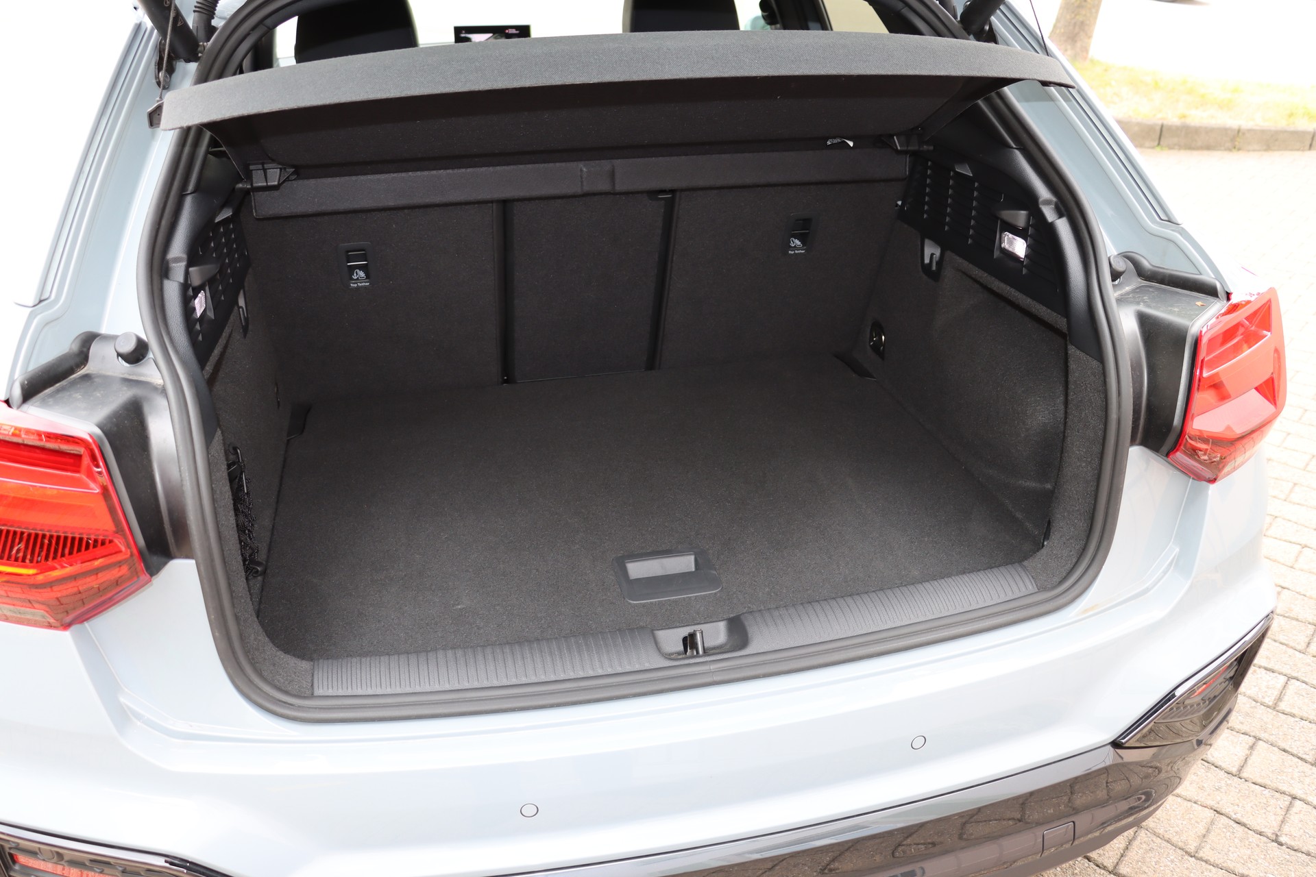 AUDI Q2 35 TFSI advanced S-tronic-image-9