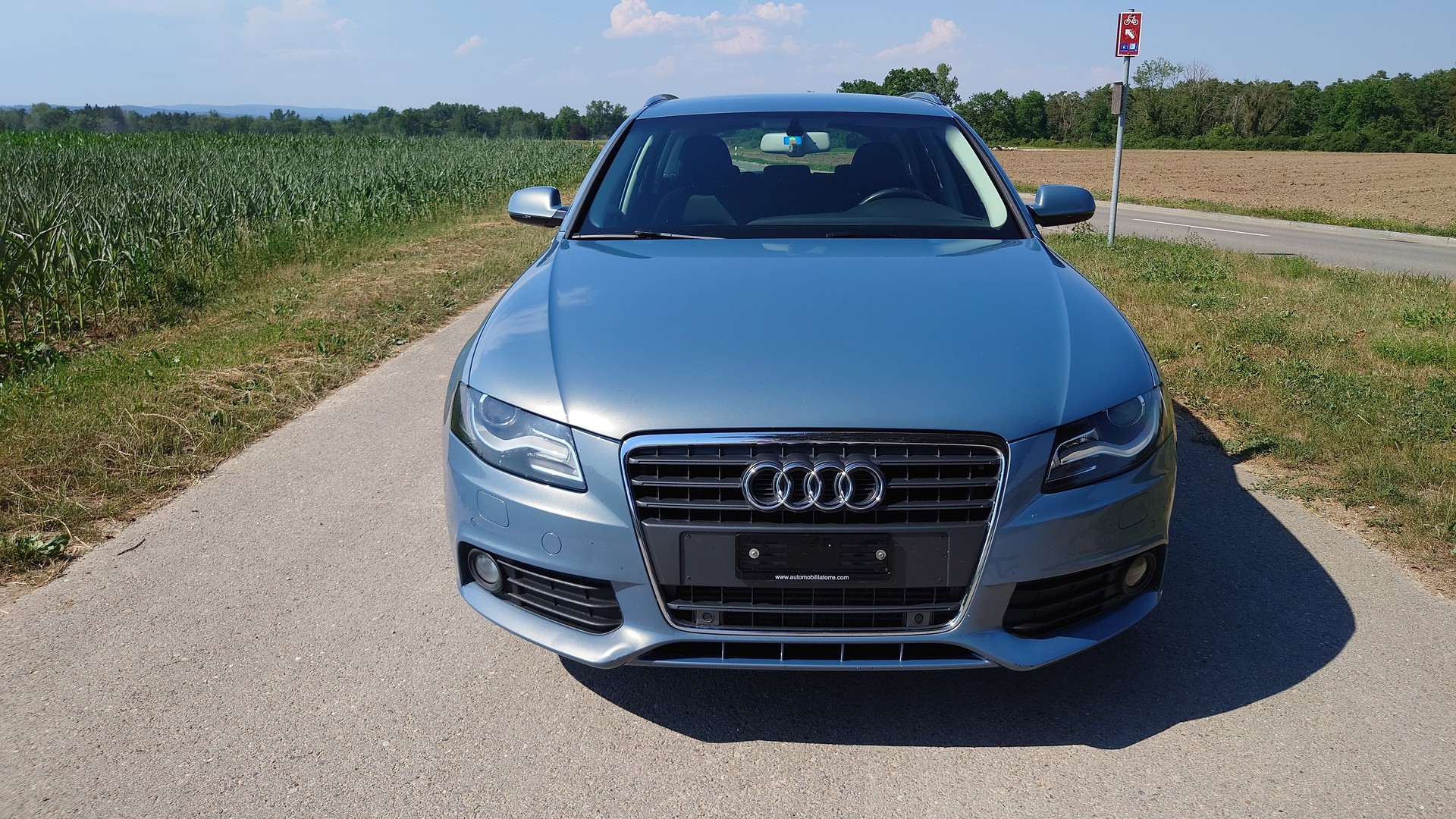 AUDI A4 Avant 1.8 TFSI-image-8