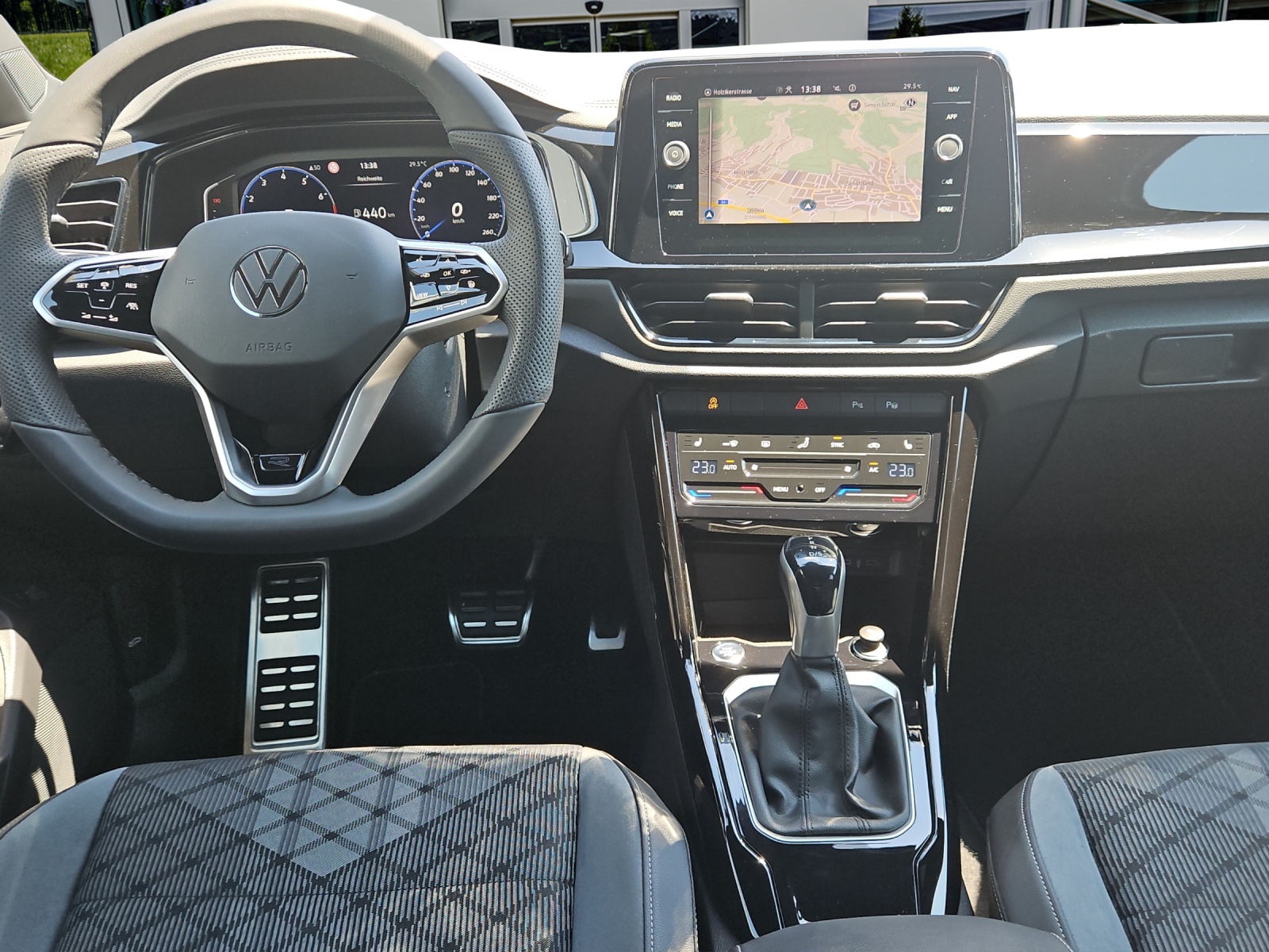 VW T-Roc 1.5 TSI EVO R-Line DSG-image-13