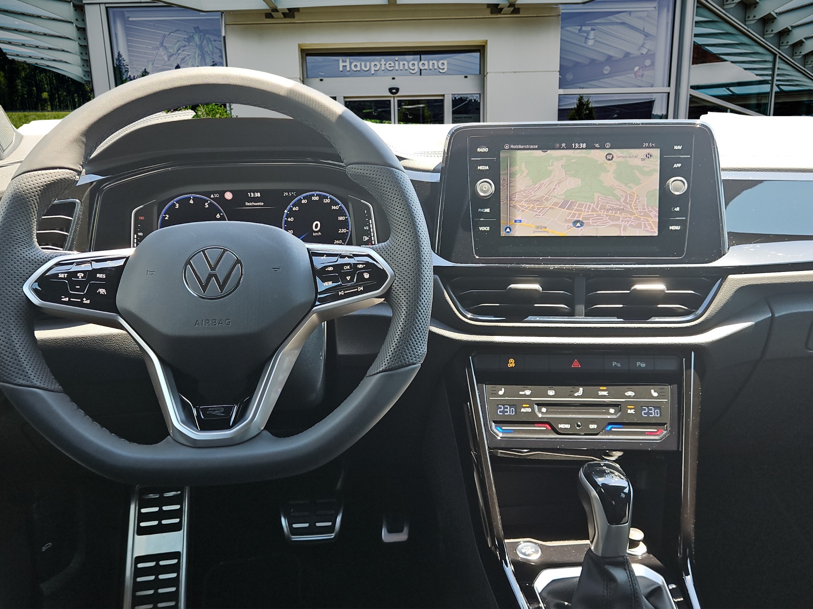 VW T-Roc 1.5 TSI EVO R-Line DSG-image-12