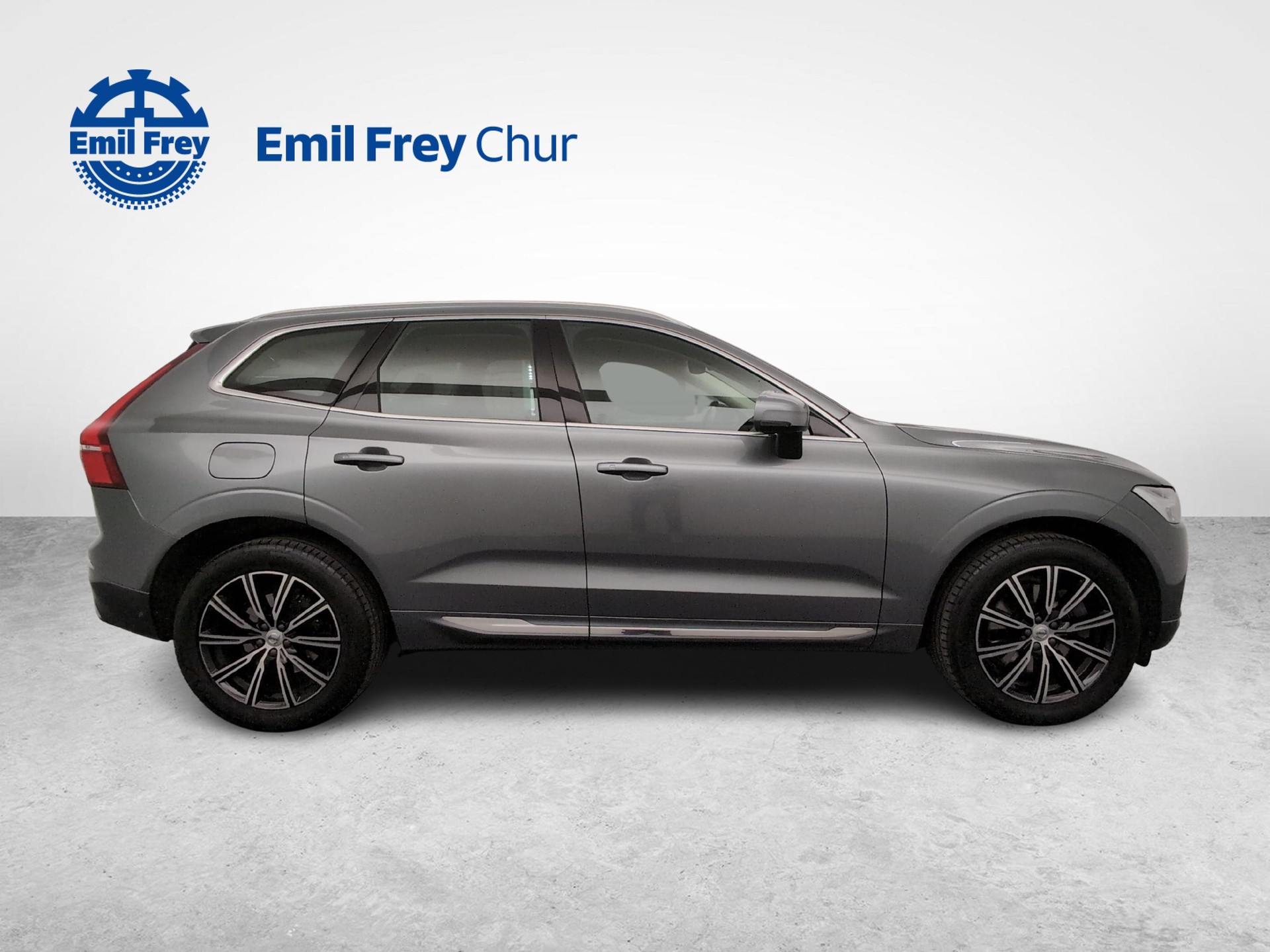VOLVO XC60 2.0 B4 MH Inscription AWD-image-5
