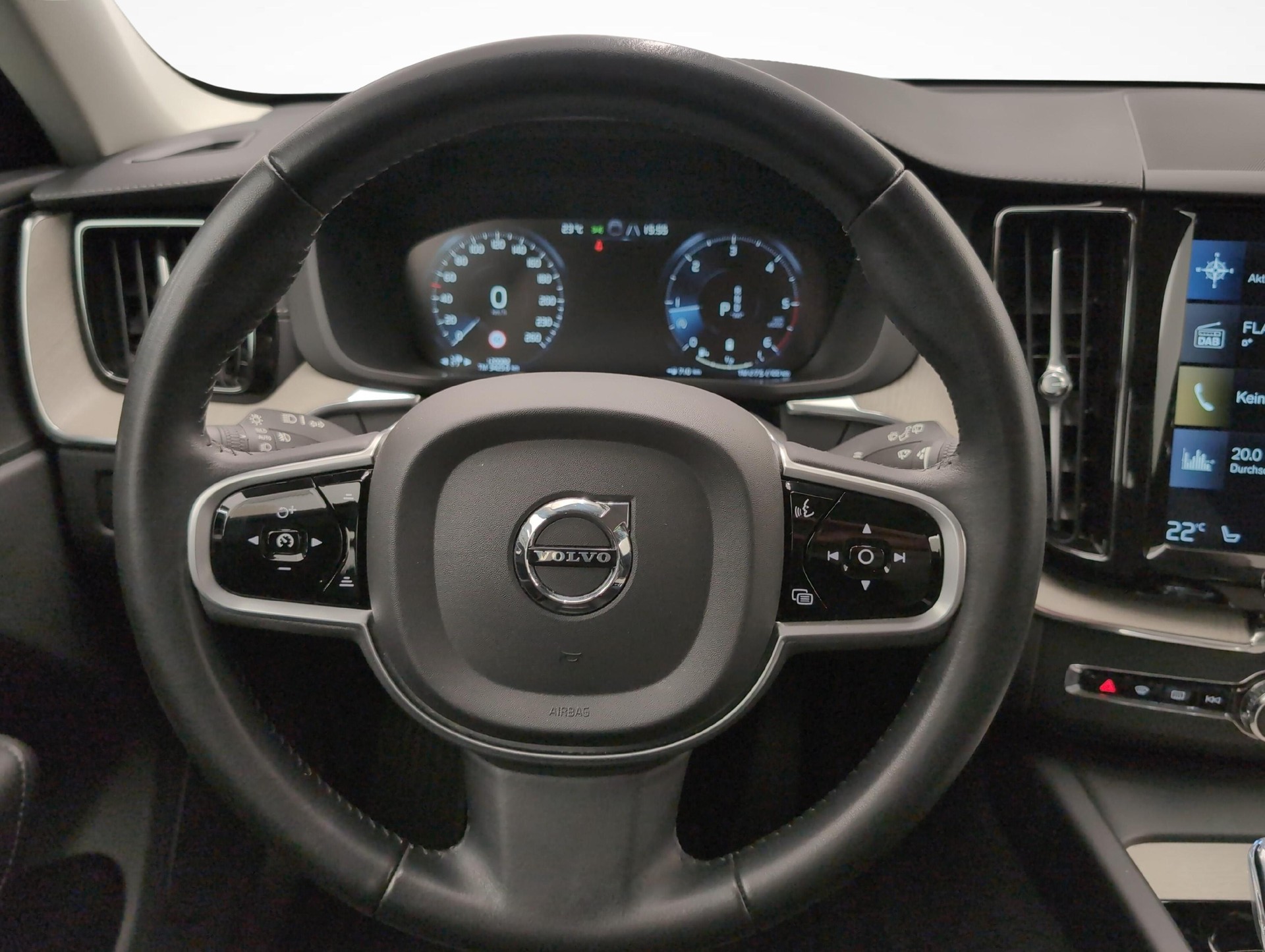 VOLVO XC60 2.0 B4 MH Inscription AWD-image-12