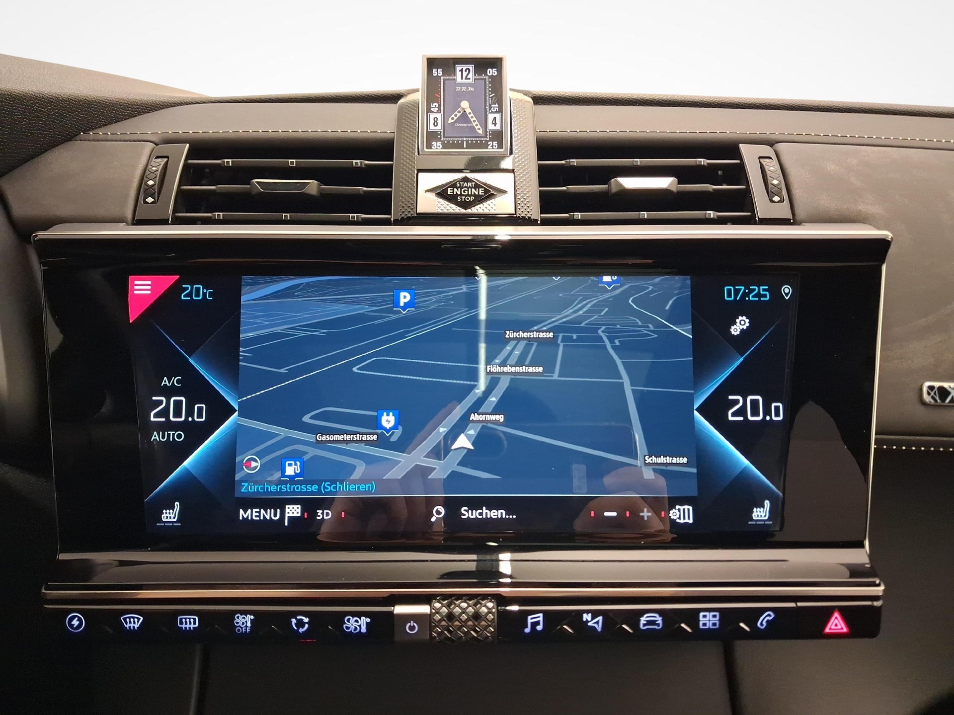 DS AUTOMOBILES 7 Crossback 1.6 E-Tense Louvre 4x4-image-12