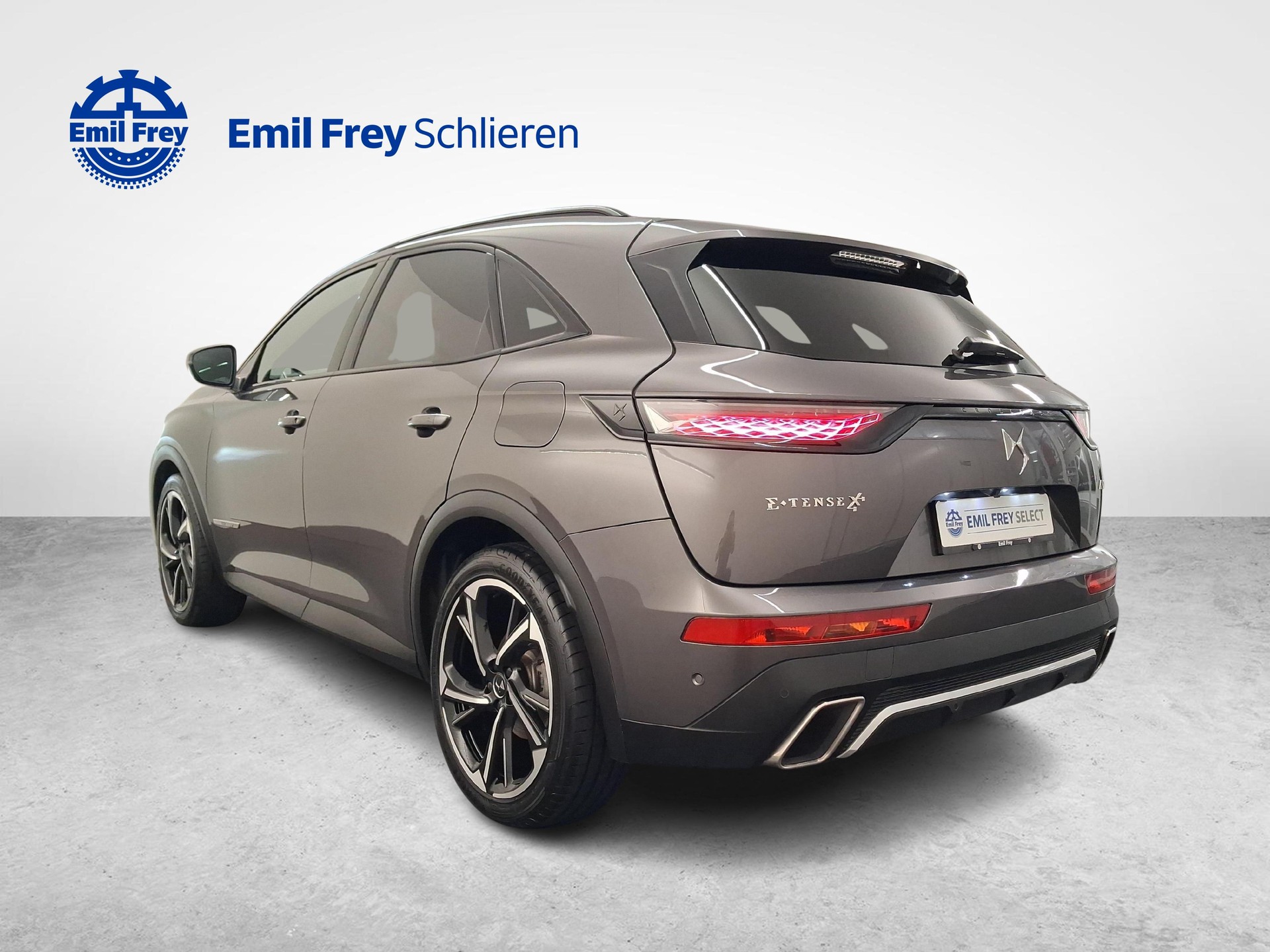 DS AUTOMOBILES 7 Crossback 1.6 E-Tense Louvre 4x4-showroom-element-2