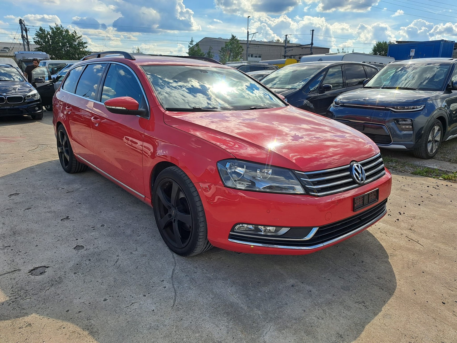 VW Passat Variant 2.0 TDI BMT Design 4Motion-image-5