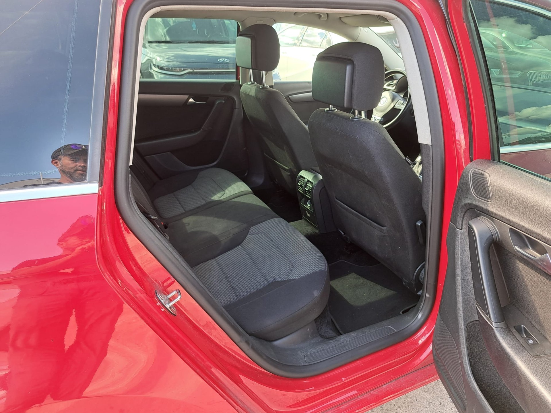 VW Passat Variant 2.0 TDI BMT Design 4Motion-image-9