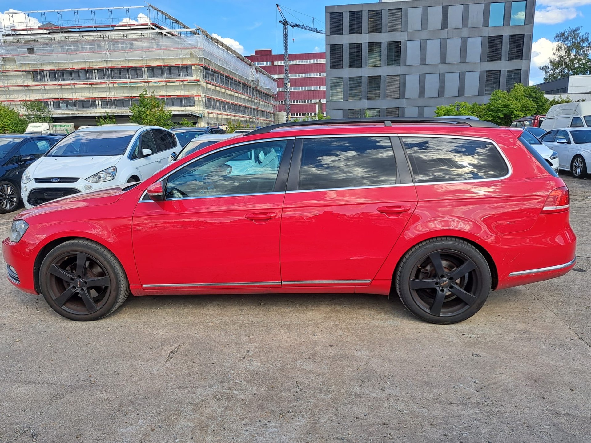 VW Passat Variant 2.0 TDI BMT Design 4Motion-image-3