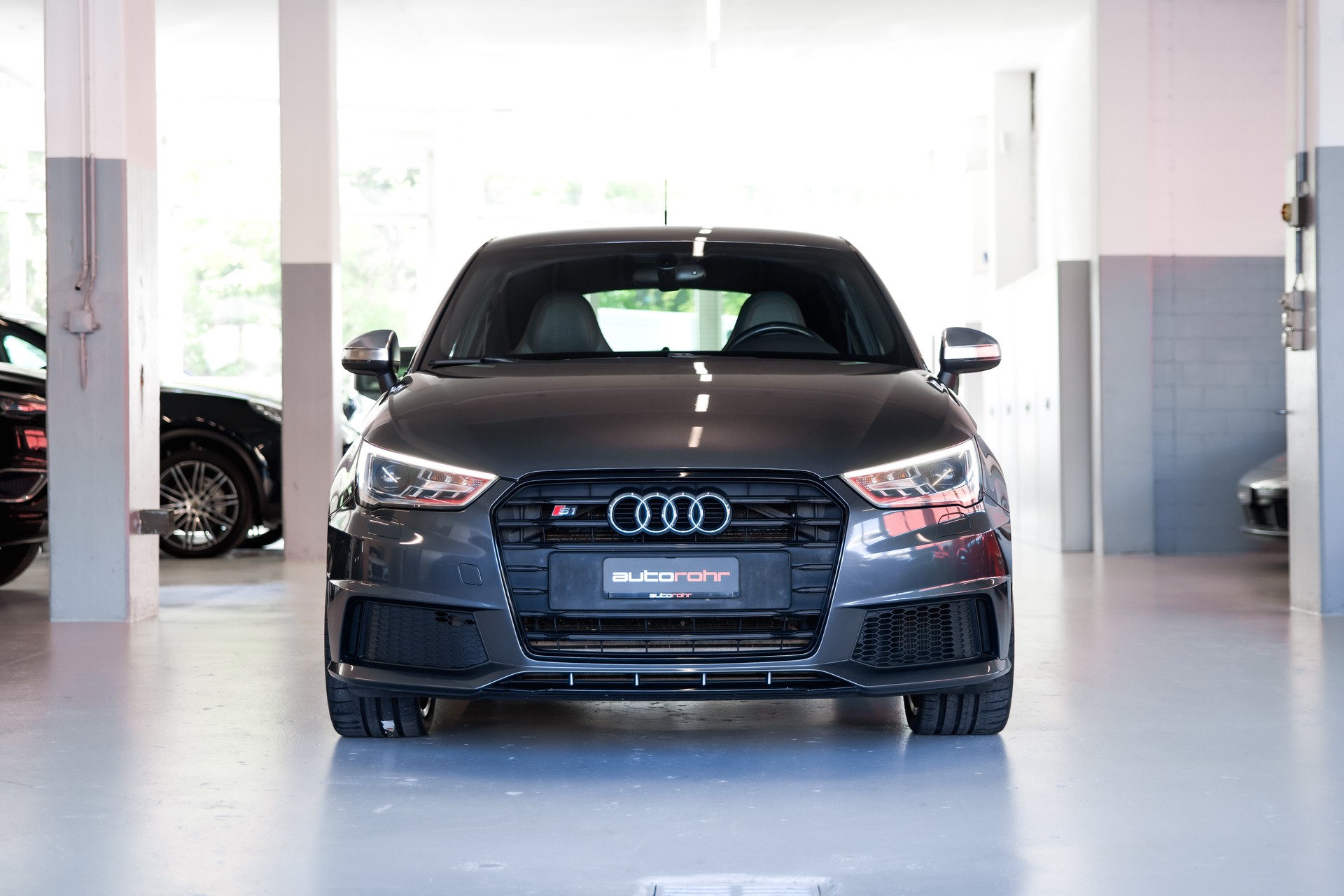 AUDI S1 Sportback 2.0 TFSI quattro-image-1