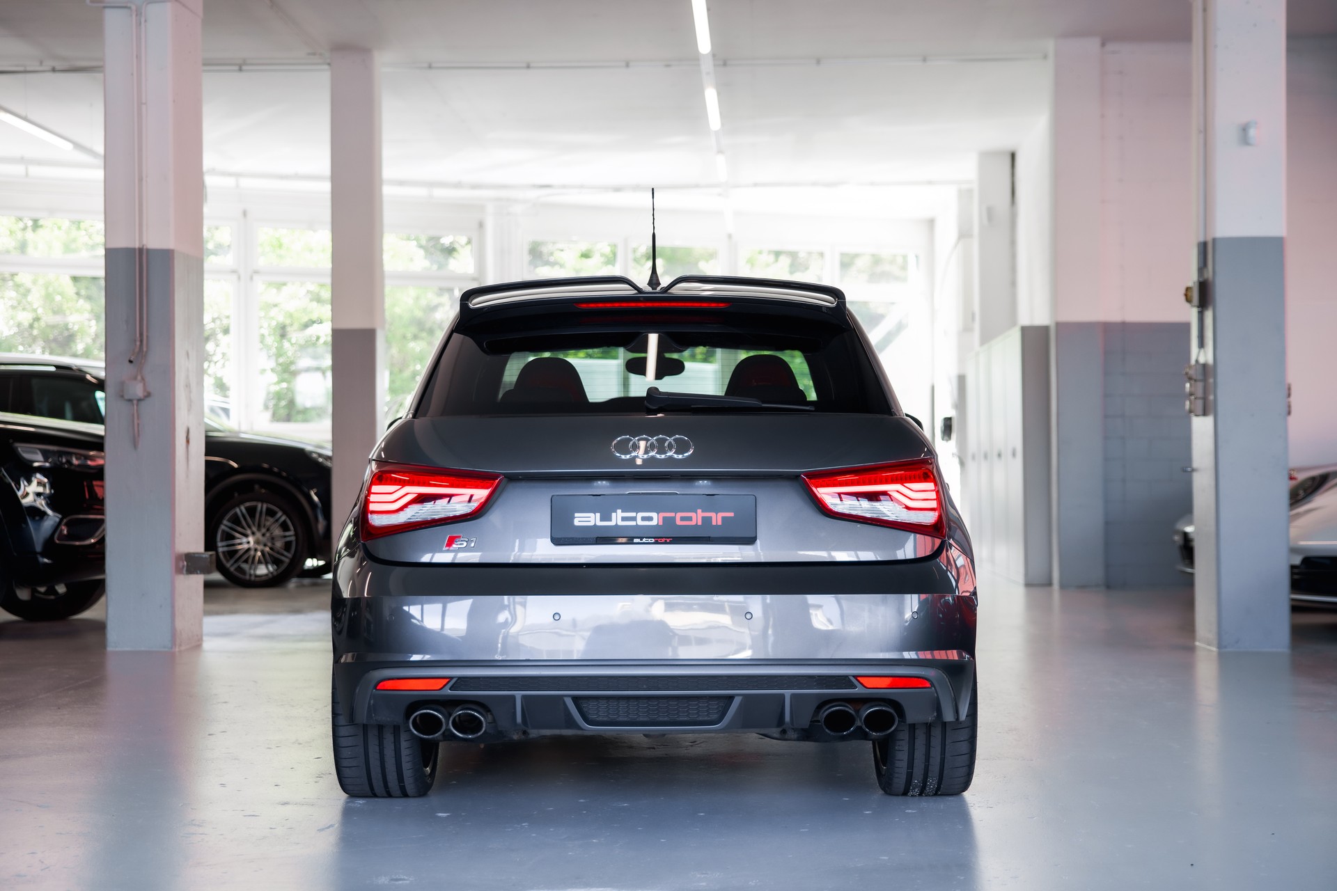 AUDI S1 Sportback 2.0 TFSI quattro-image-5