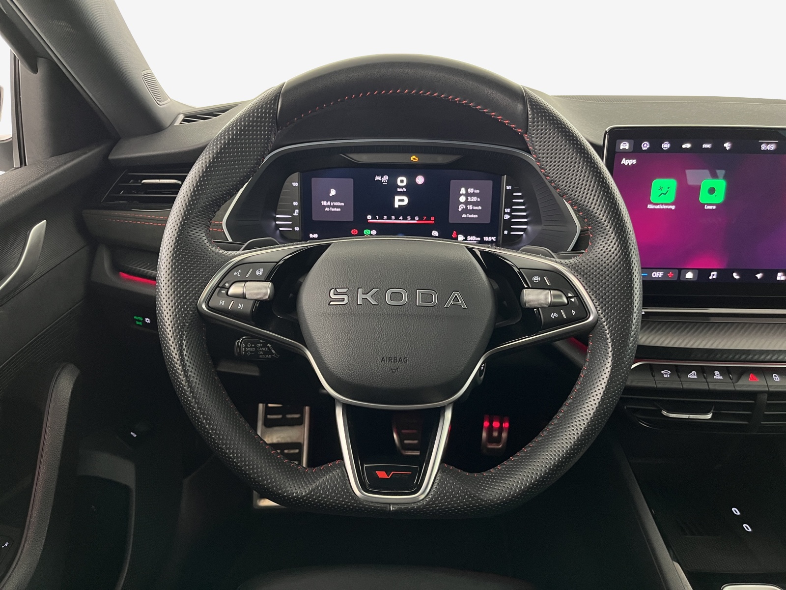 SKODA Octavia Combi 2.0 TSI DSG RS-image-9
