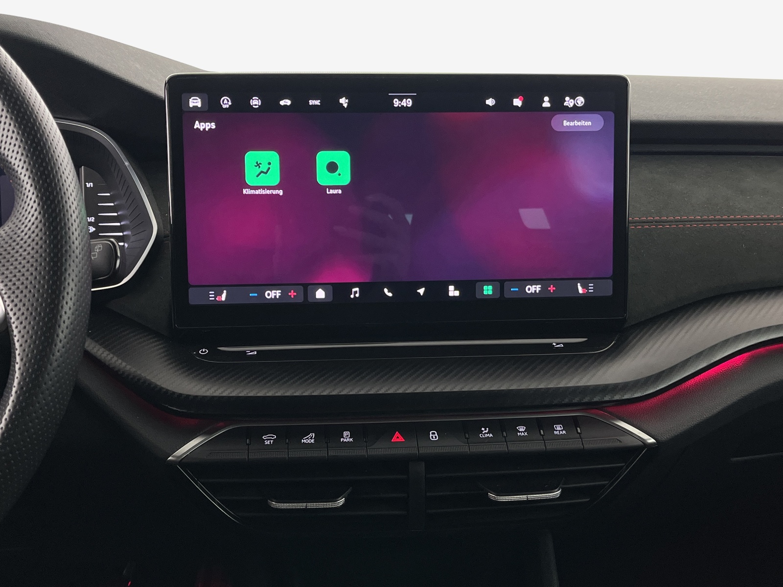 SKODA Octavia Combi 2.0 TSI DSG RS-image-10