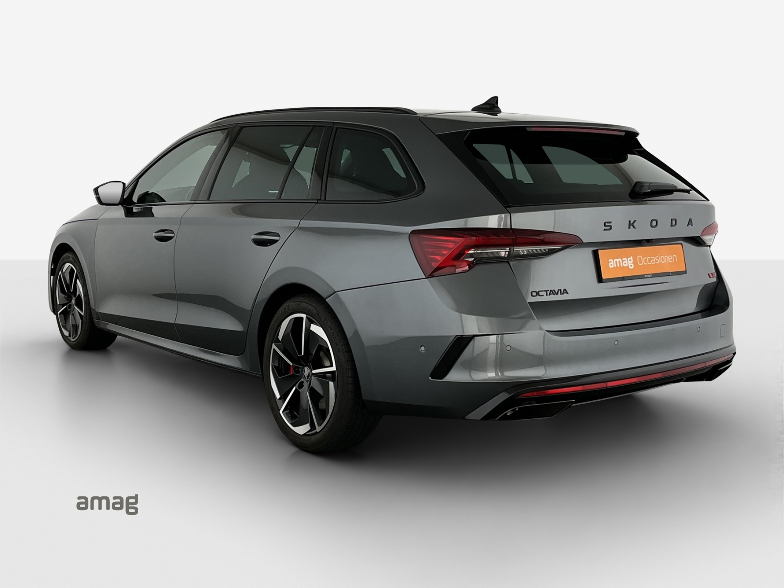 SKODA Octavia Combi 2.0 TSI DSG RS-showroom-element-2