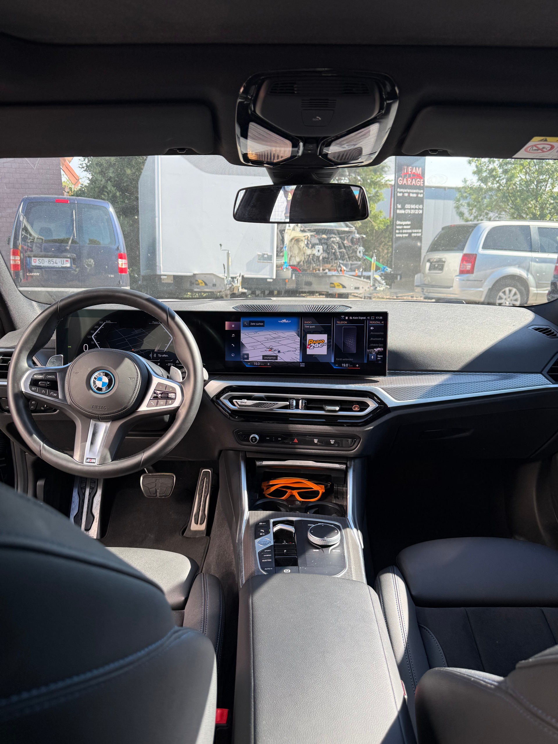 BMW 320e xDrive Touring Steptronic M Sport-image-8