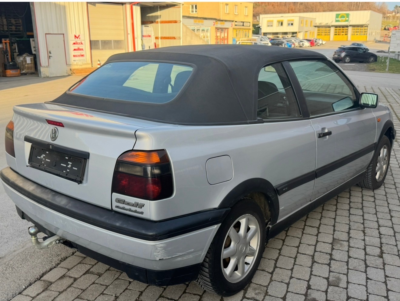 VW Golf Cabriolet 2000 Rolling Stones-image-5