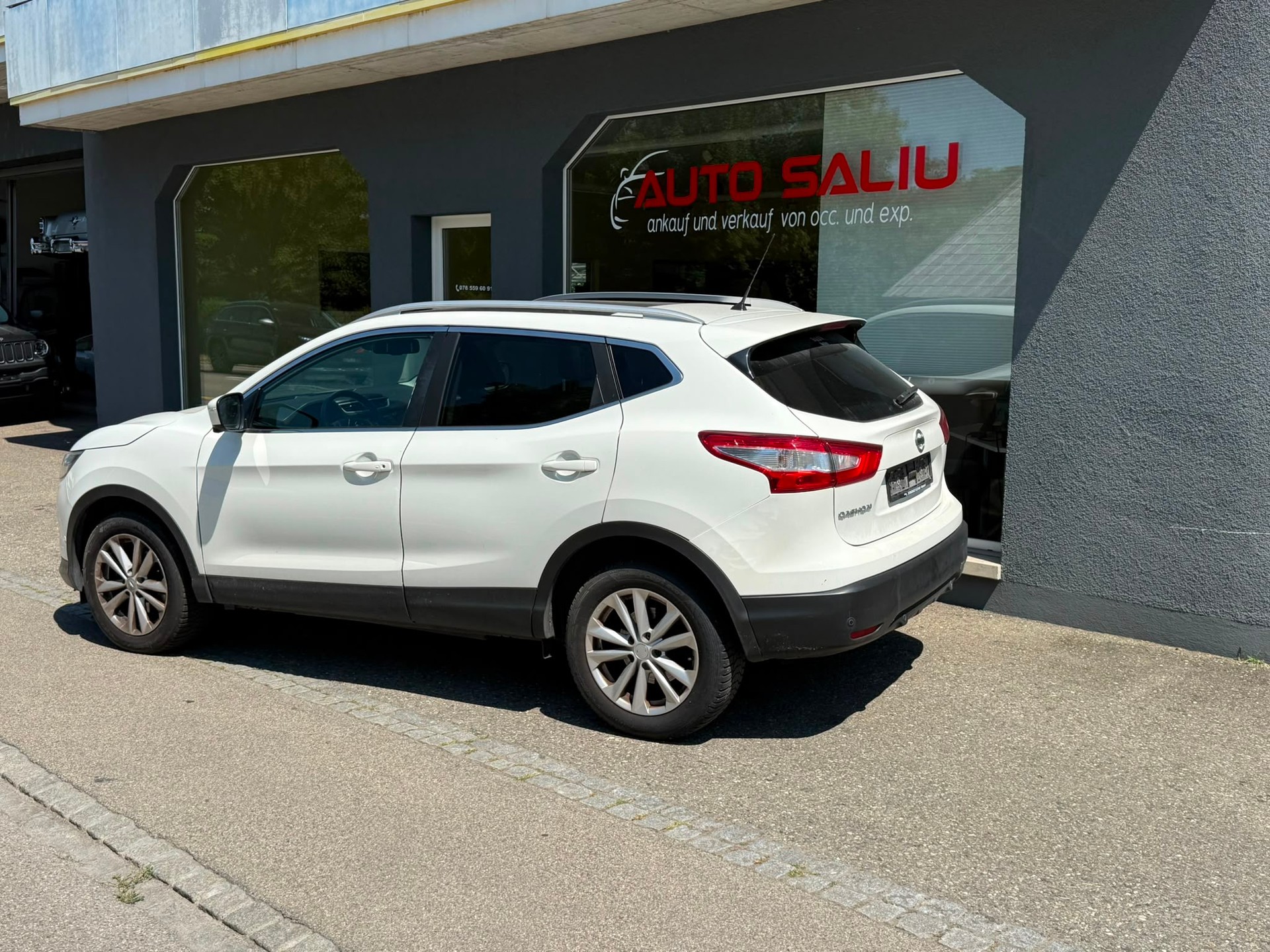 NISSAN Qashqai 1.2 DIG-T tekna-image-2