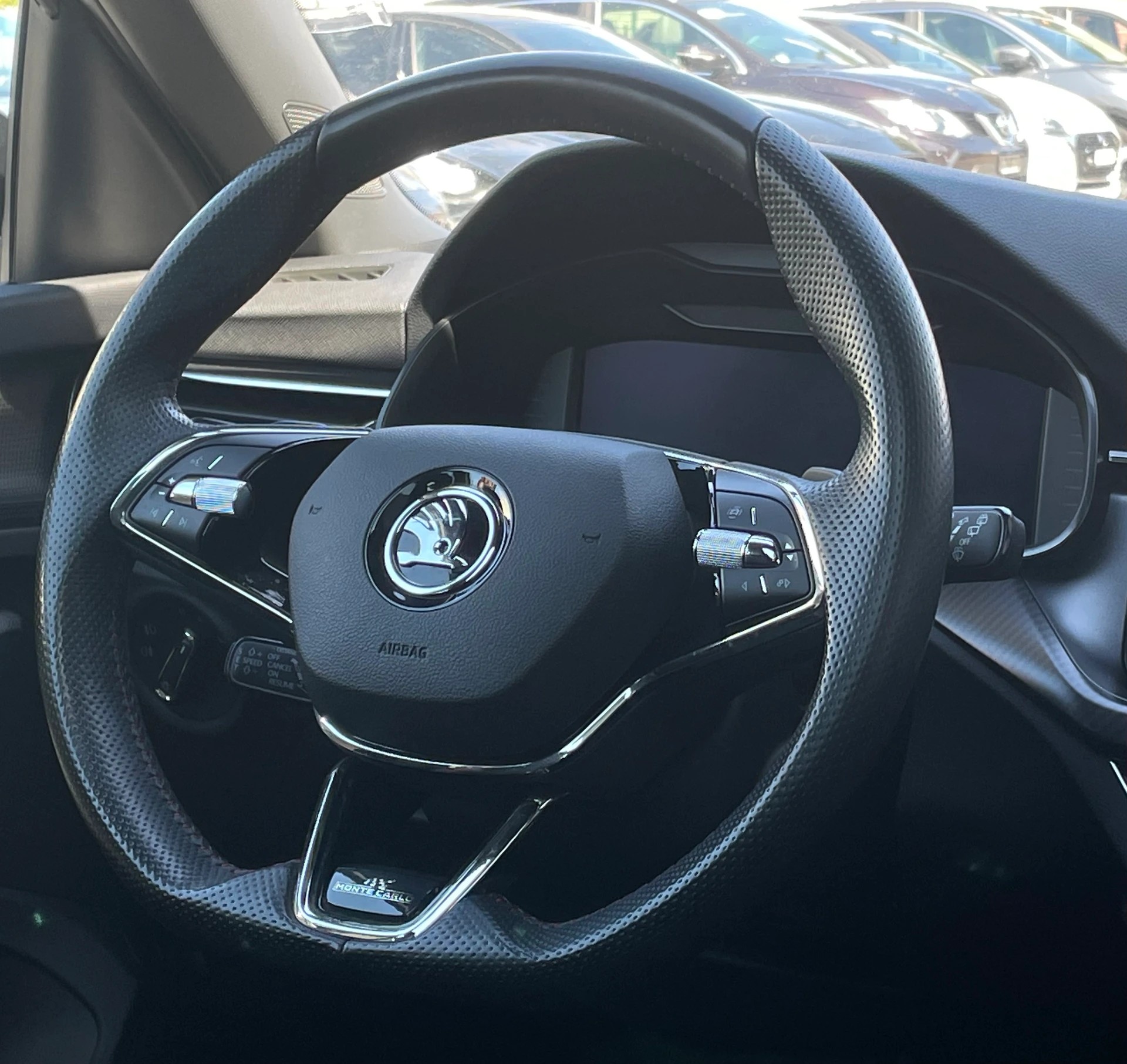 SKODA Scala 1.0 TSI Monte Carlo DSG-image-6