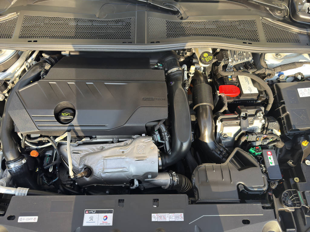 PEUGEOT 308 SW 1.6 PHEV 225 GT Pack-image-14