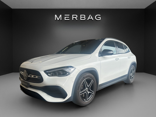 MERCEDES-BENZ GLA 200 AMG Line-image-0