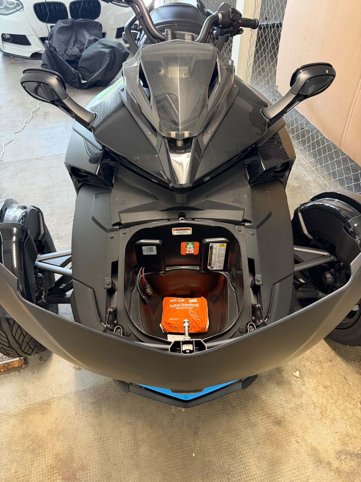 CAN-AM Spyder F3-LTD Special Special Series SE6-image-6