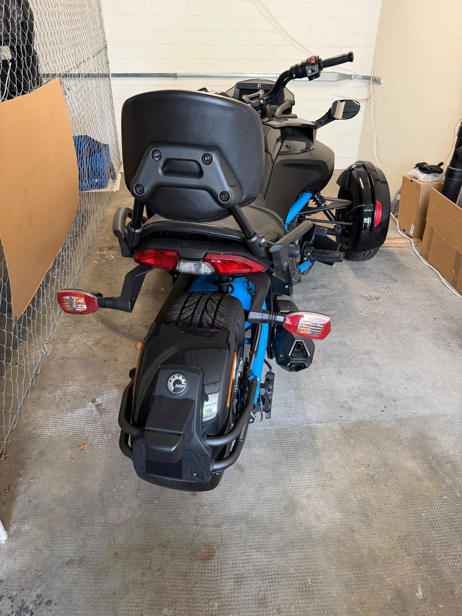 CAN-AM Spyder F3-LTD Special Special Series SE6-image-4