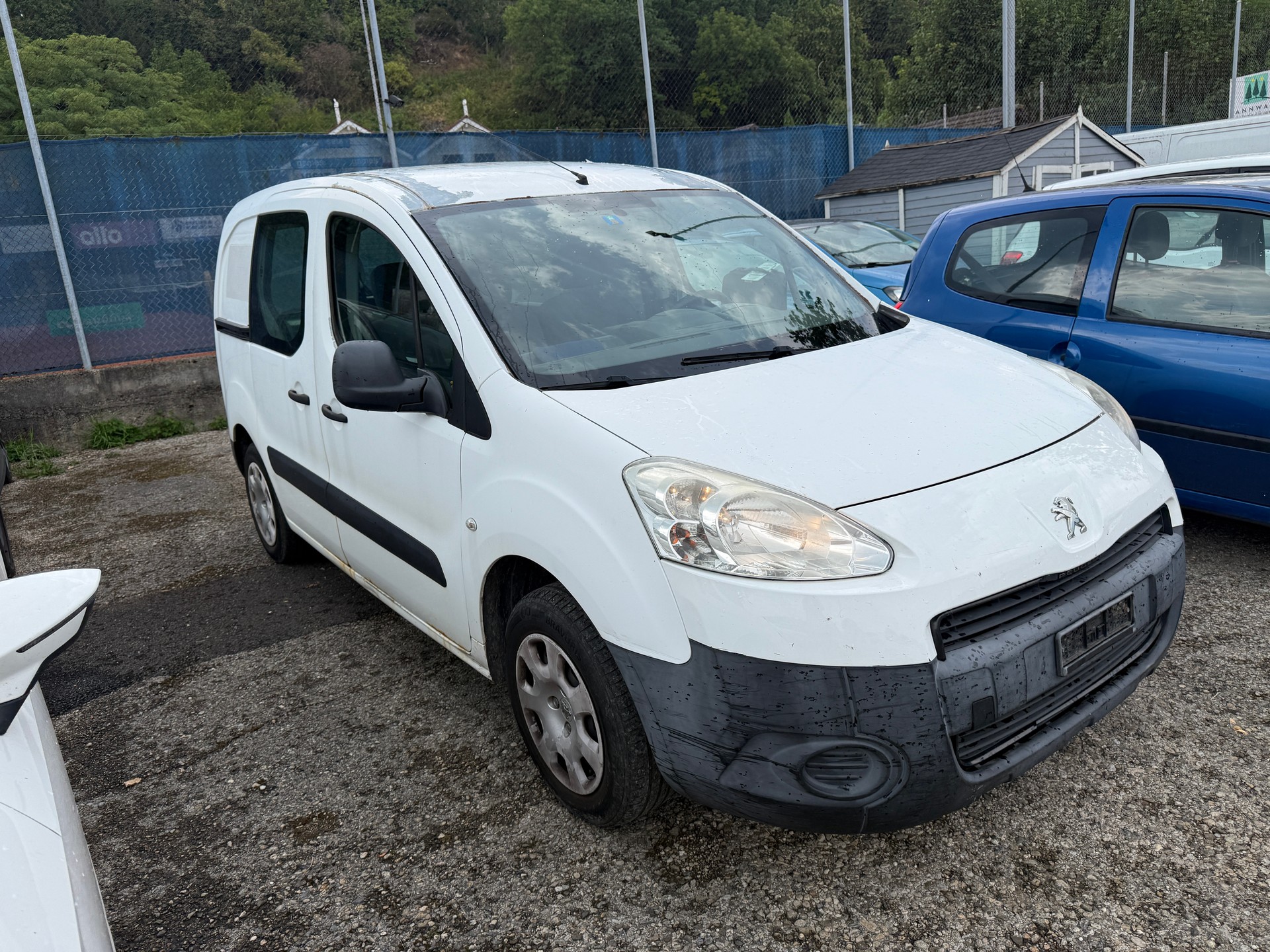 PEUGEOT Partner 1.6 VTi Urban-image-1