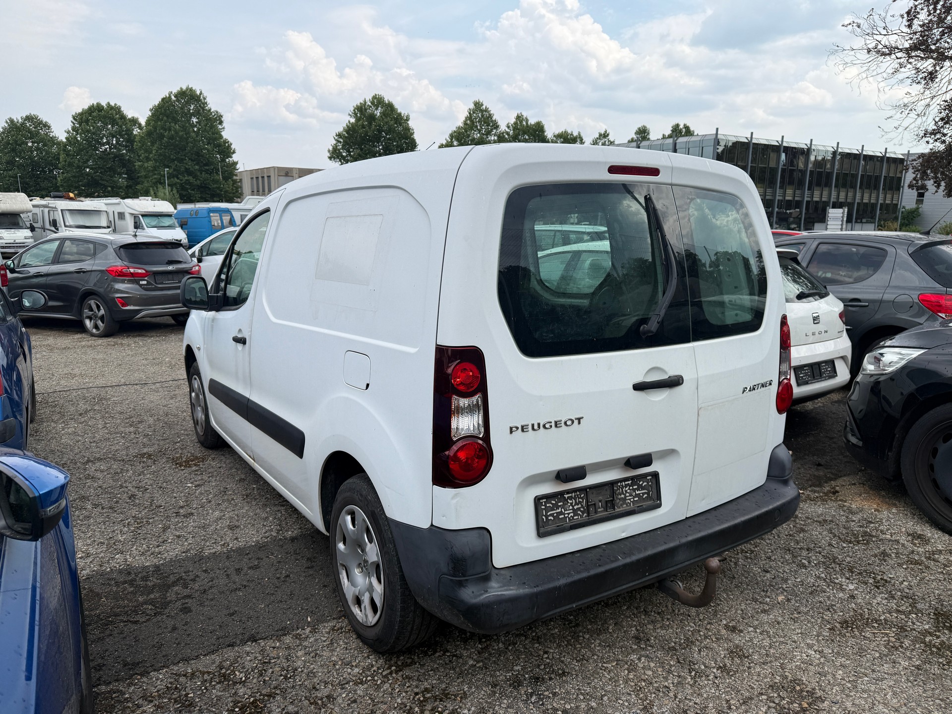 PEUGEOT Partner 1.6 VTi Urban-image-2