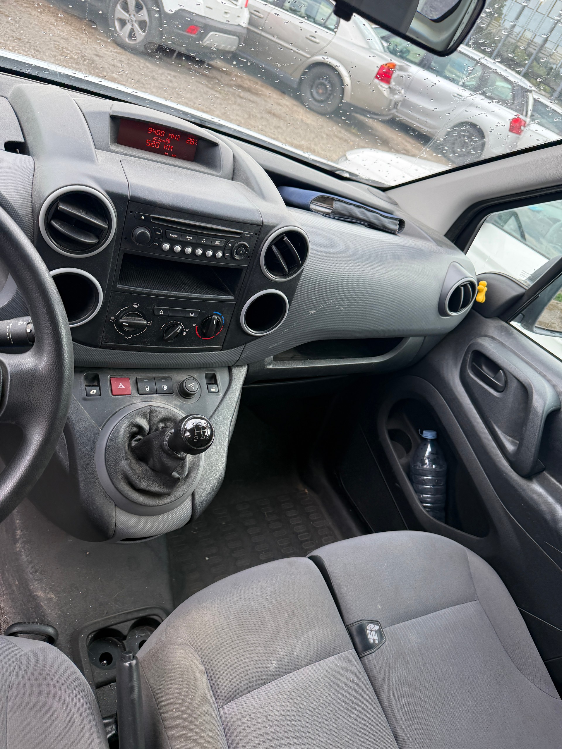 PEUGEOT Partner 1.6 VTi Urban-image-9