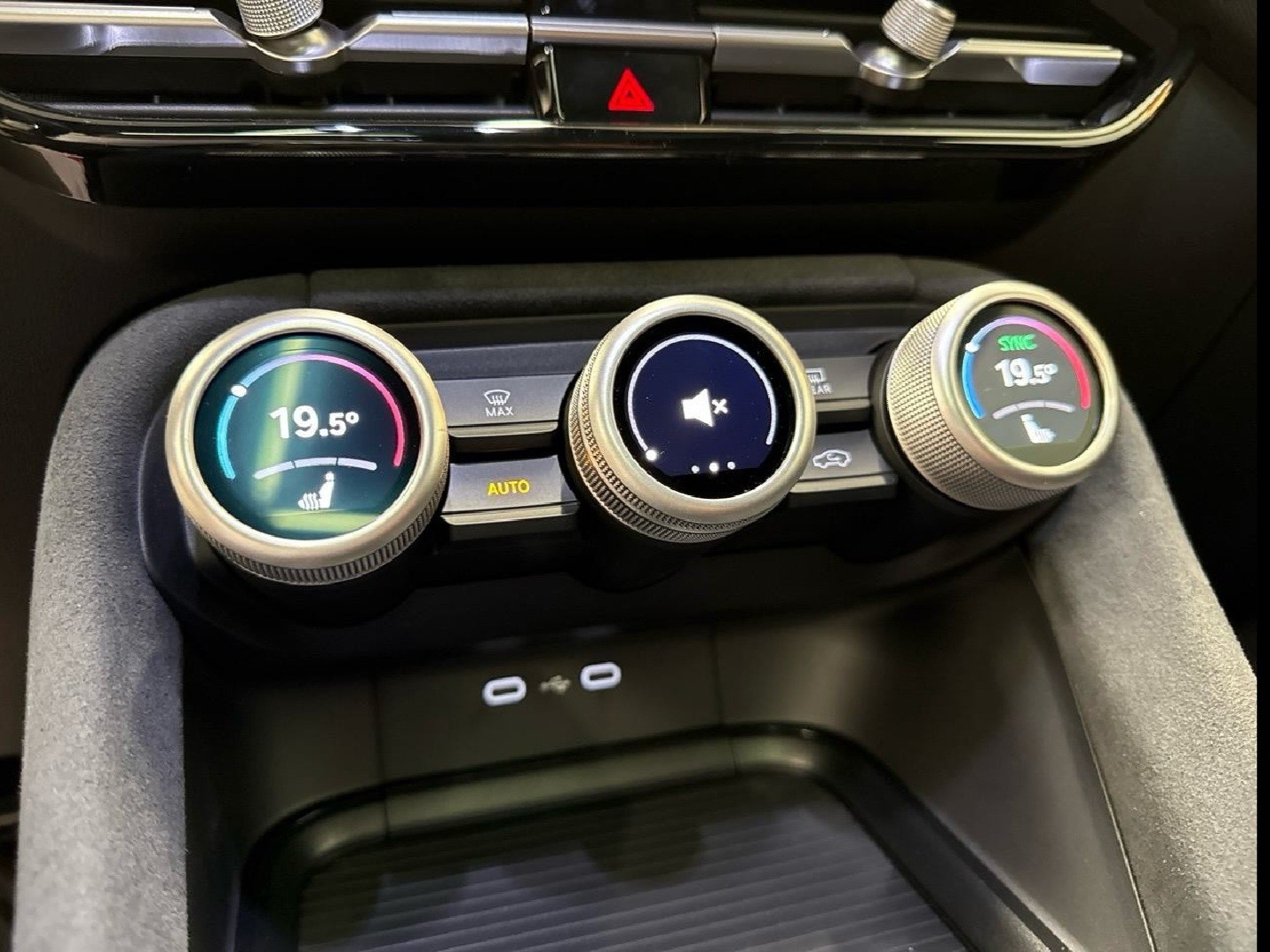 SKODA 2.0 TSI RS 266PS 4x4 DSG-image-4