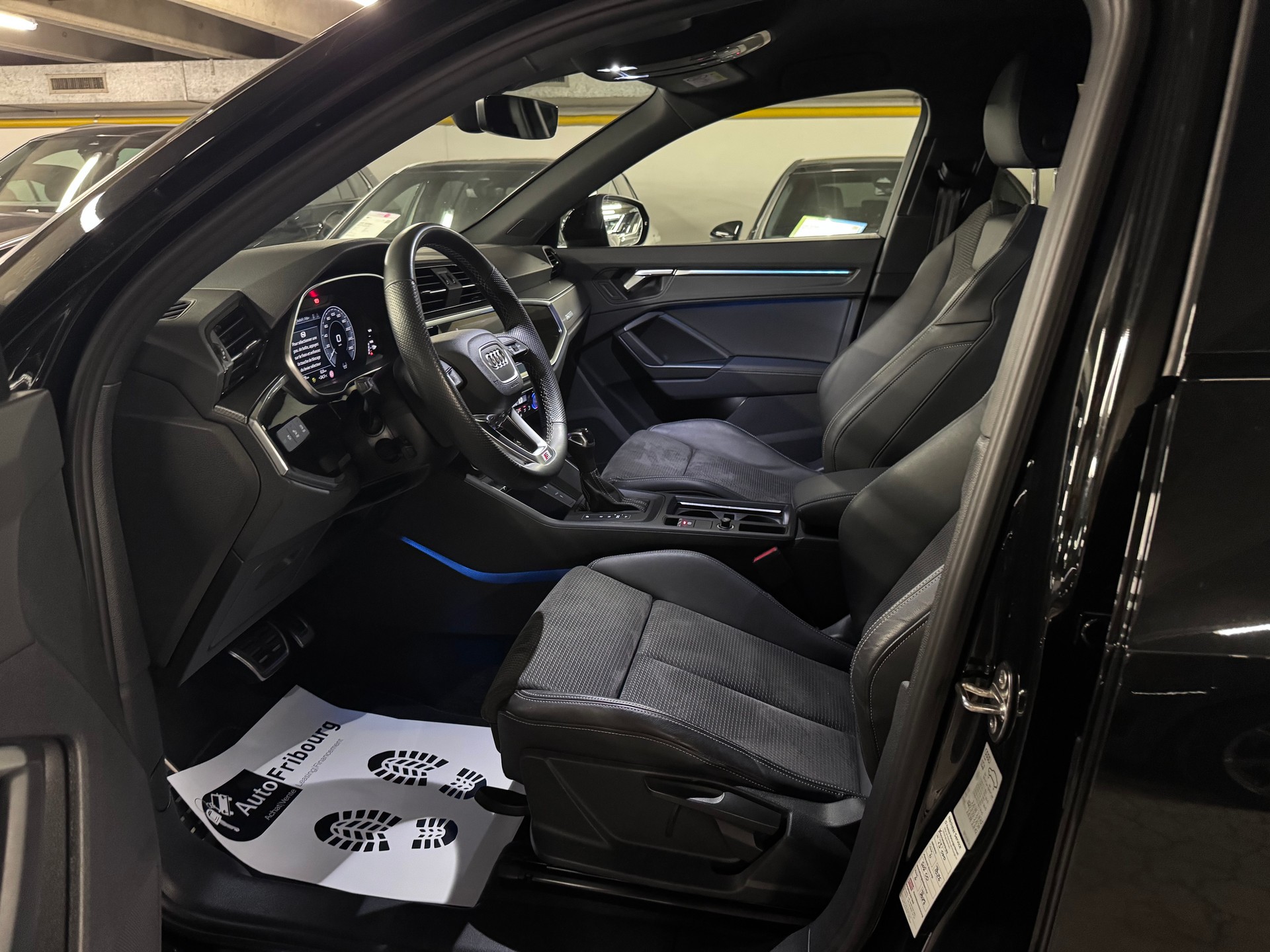 AUDI Q3 Sportback 45 TFSI e S line Attraction S-tronic-image-3