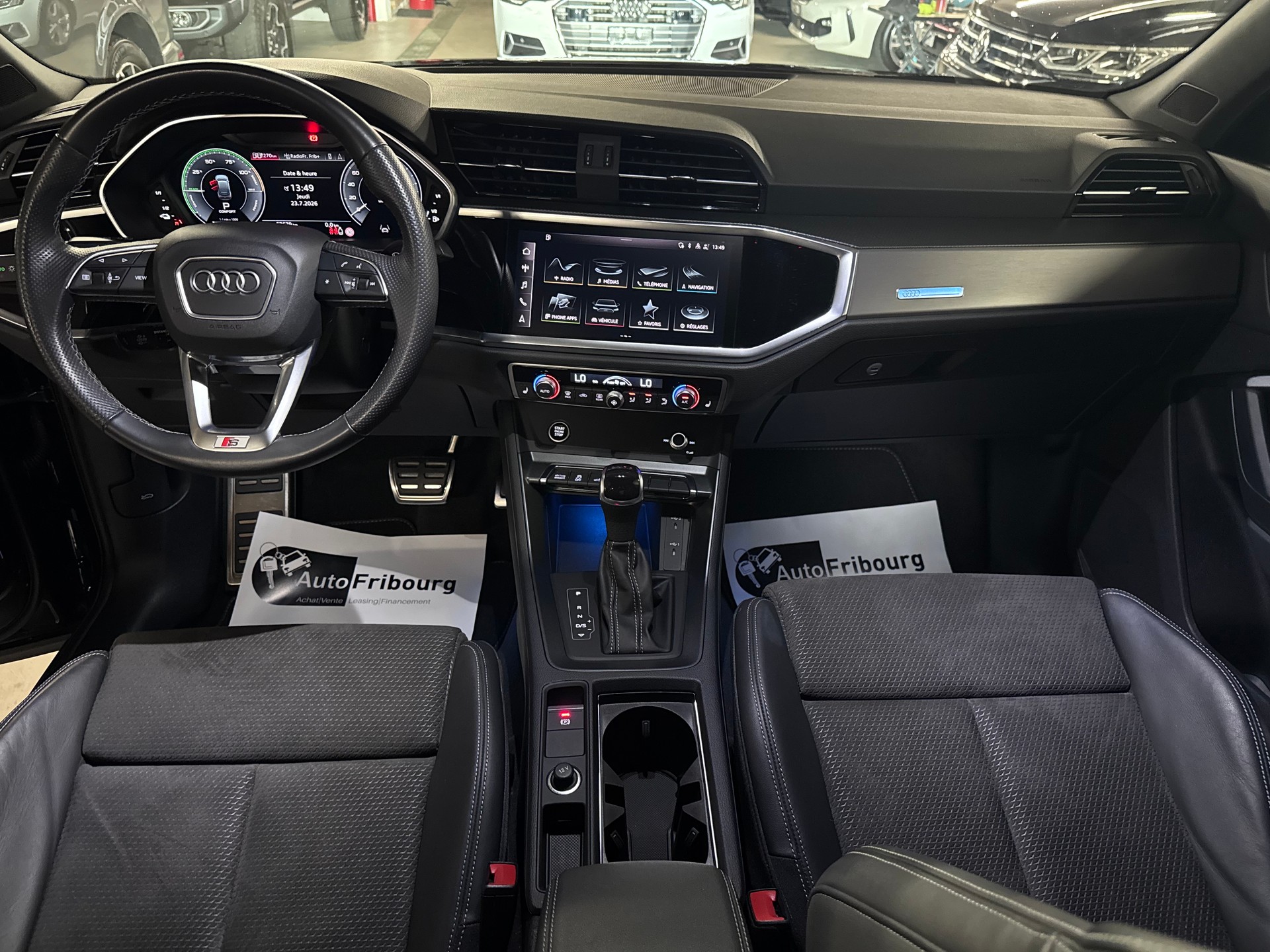 AUDI Q3 Sportback 45 TFSI e S line Attraction S-tronic-image-4