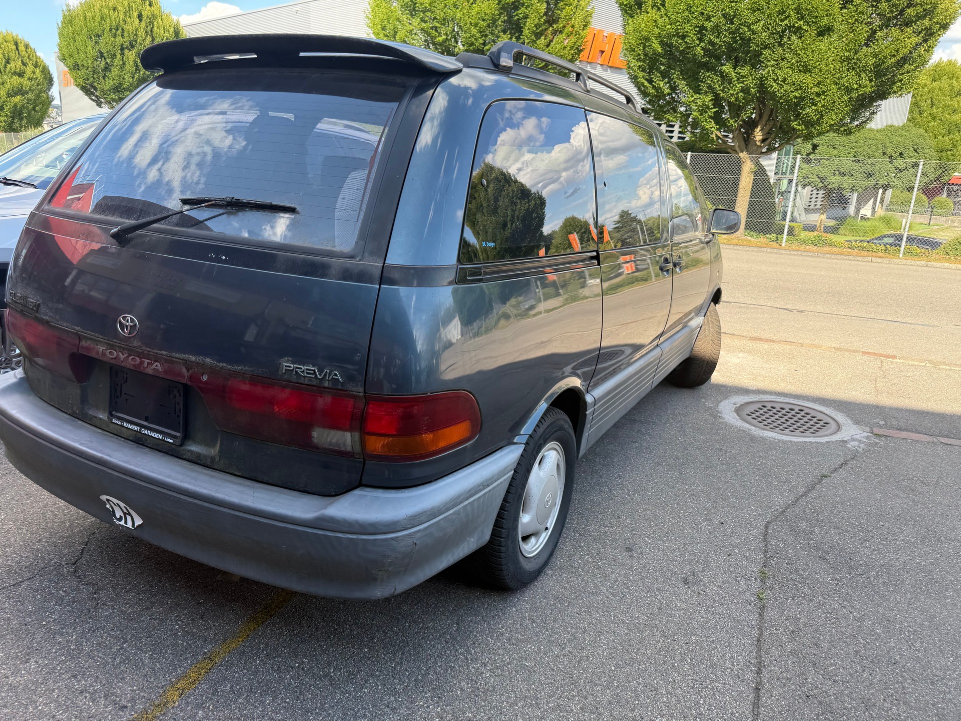 TOYOTA Previa GL 4x2-image-1