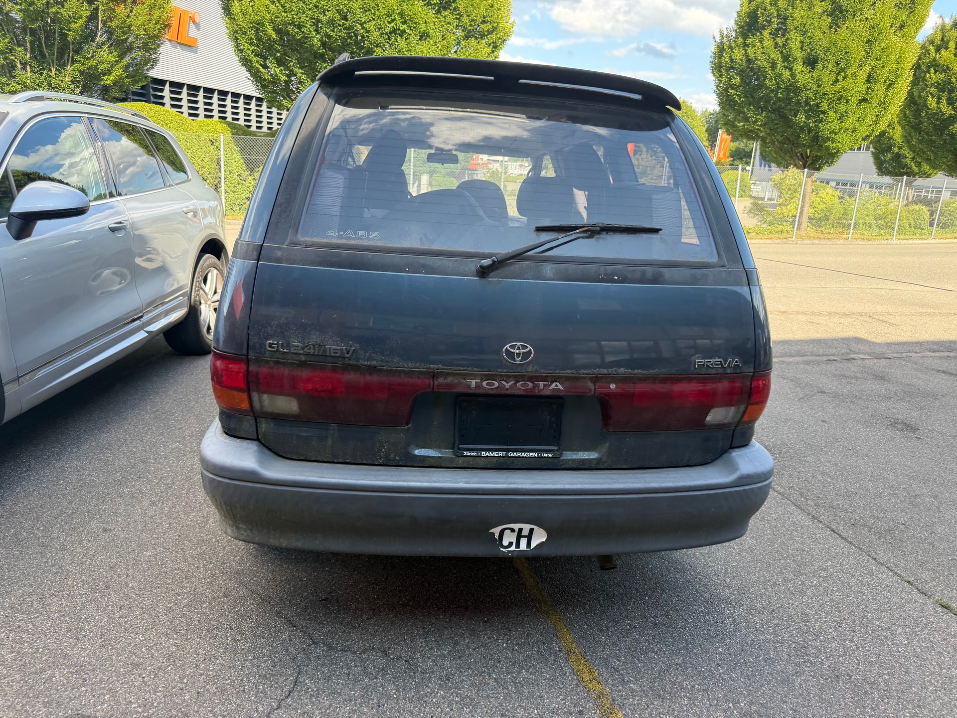 TOYOTA Previa GL 4x2-image-2