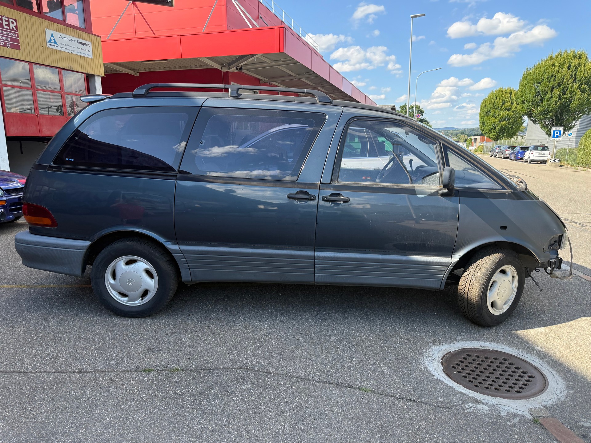 TOYOTA Previa GL 4x2-image-0
