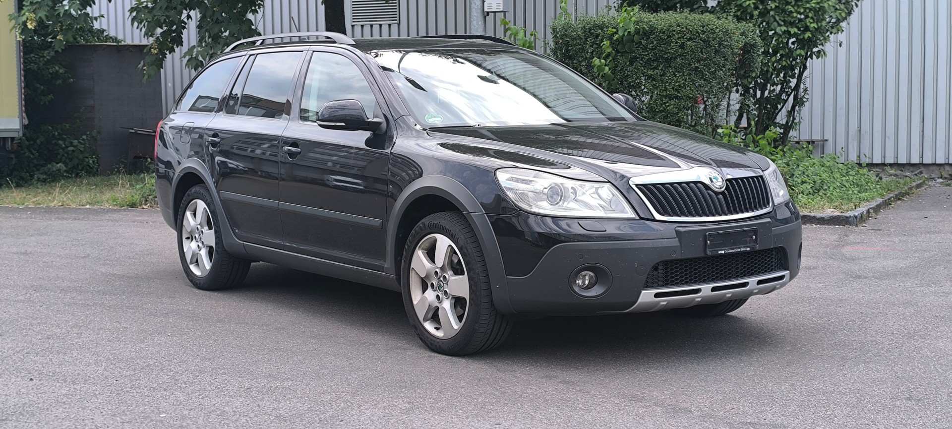 SKODA Octavia Combi 2.0 TDI Scout 4x4 DSG-image-4