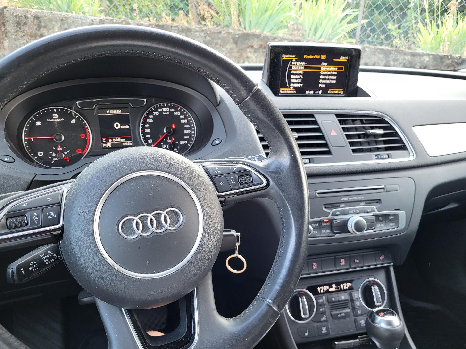 AUDI 2.0 TDI 150 quattro S-Tronic-image-4