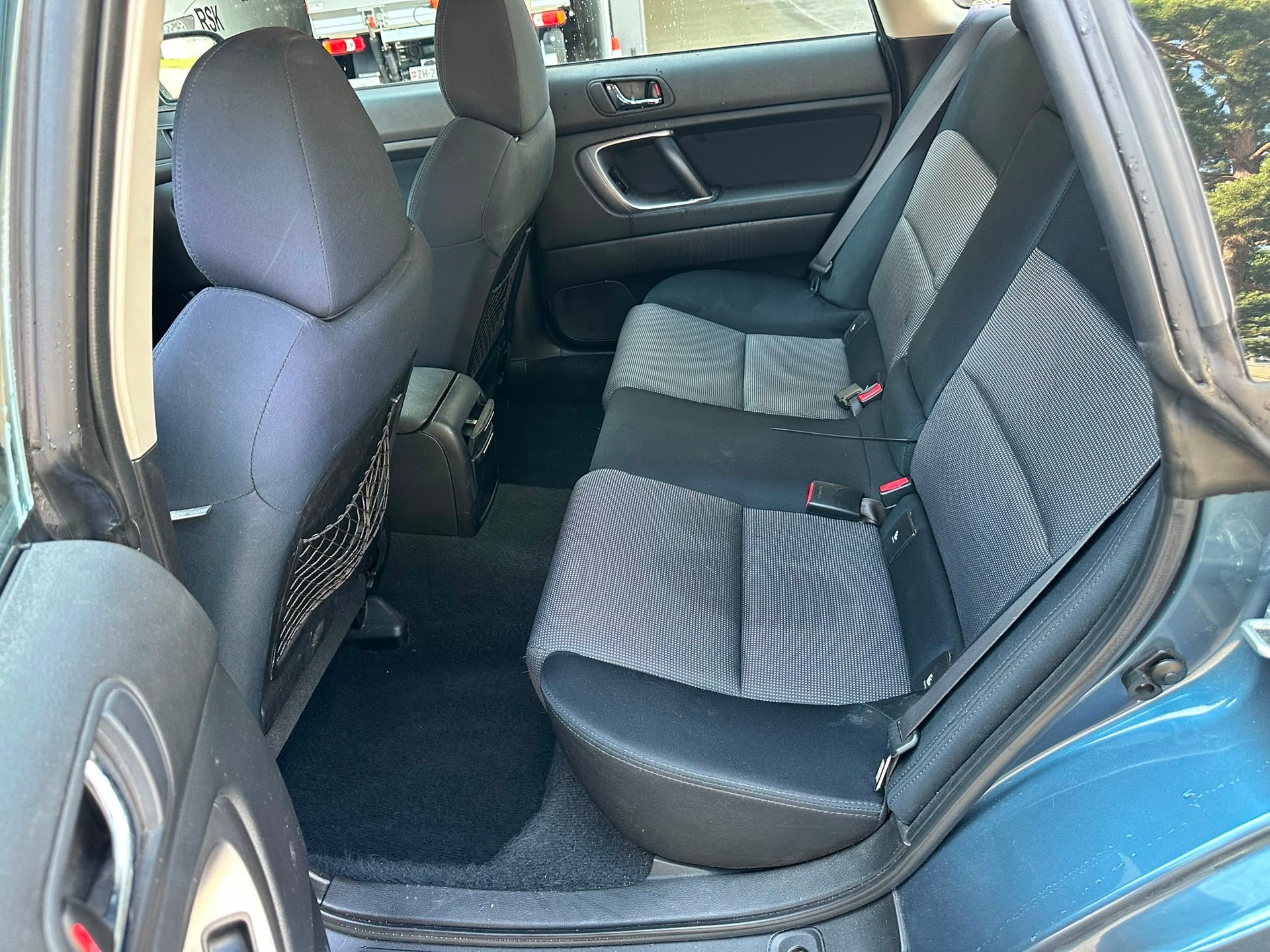 SUBARU Legacy 2.0i AWD-image-8