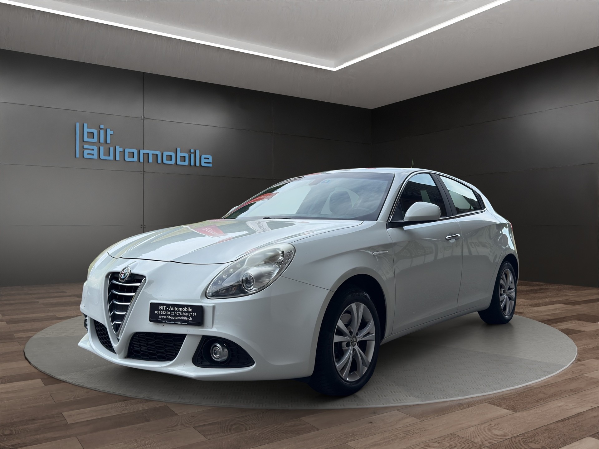 ALFA ROMEO Giulietta 1.4 MultiAir Distinctive-image-0
