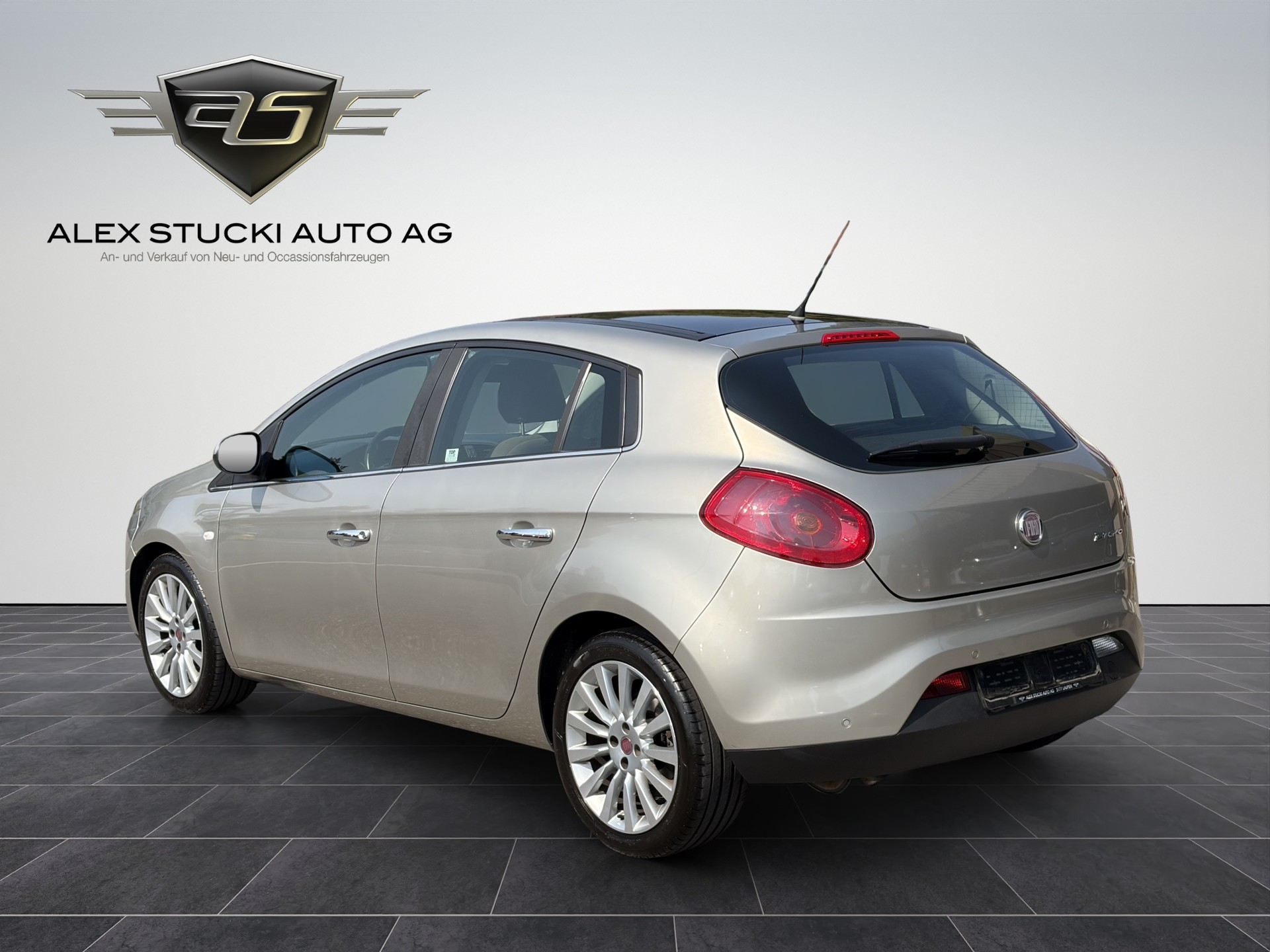 FIAT Bravo 1.4 16V Turbo Emotion-image-5