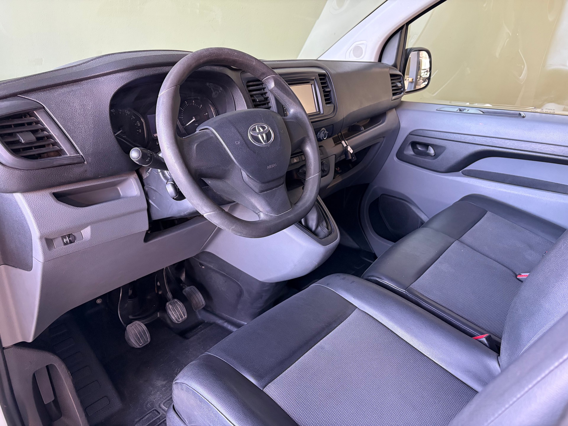 TOYOTA Proace 2.0D Van L2 Terra *Ab MFK*Klima*Anhängerkupplung*Sortimo*-image-8