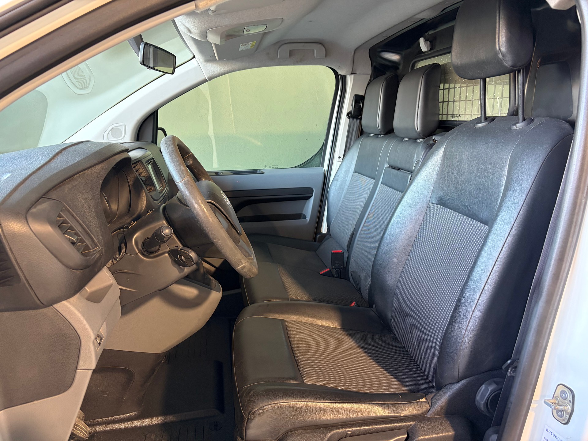 TOYOTA Proace 2.0D Van L2 Terra *Ab MFK*Klima*Anhängerkupplung*Sortimo*-image-6
