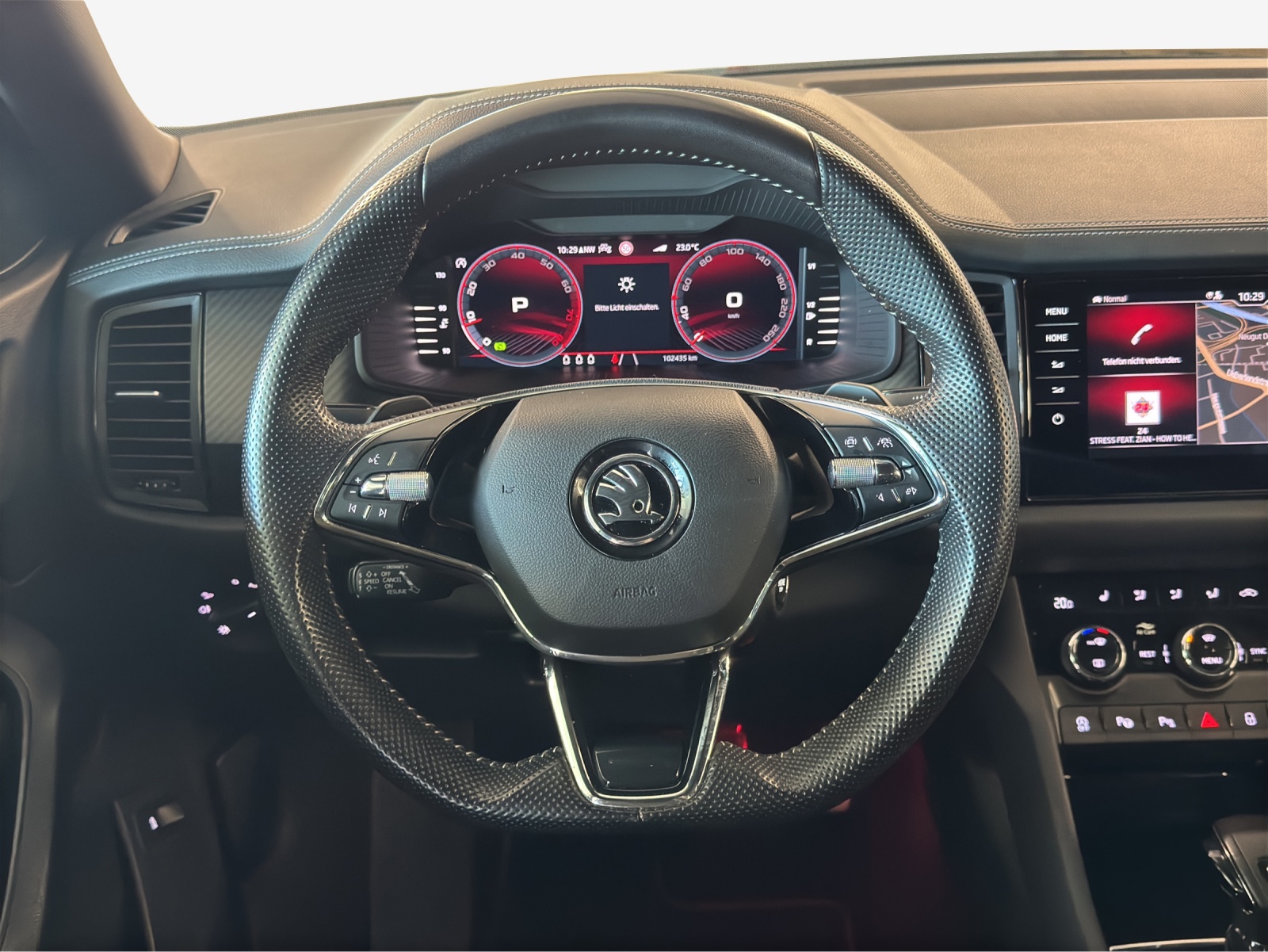 SKODA Kodiaq 2.0 TSI 4x4 SportLine-image-9