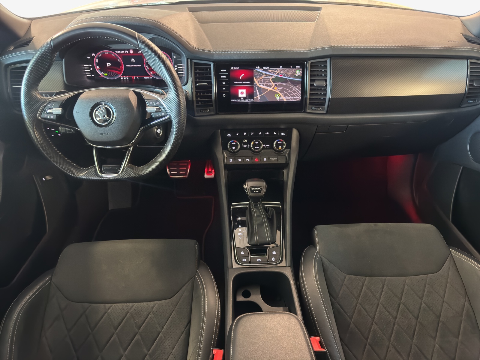 SKODA Kodiaq 2.0 TSI 4x4 SportLine-image-8